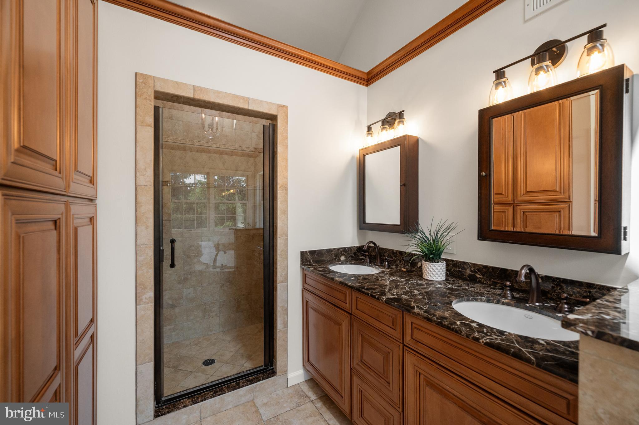 APRIL HILL - Residential