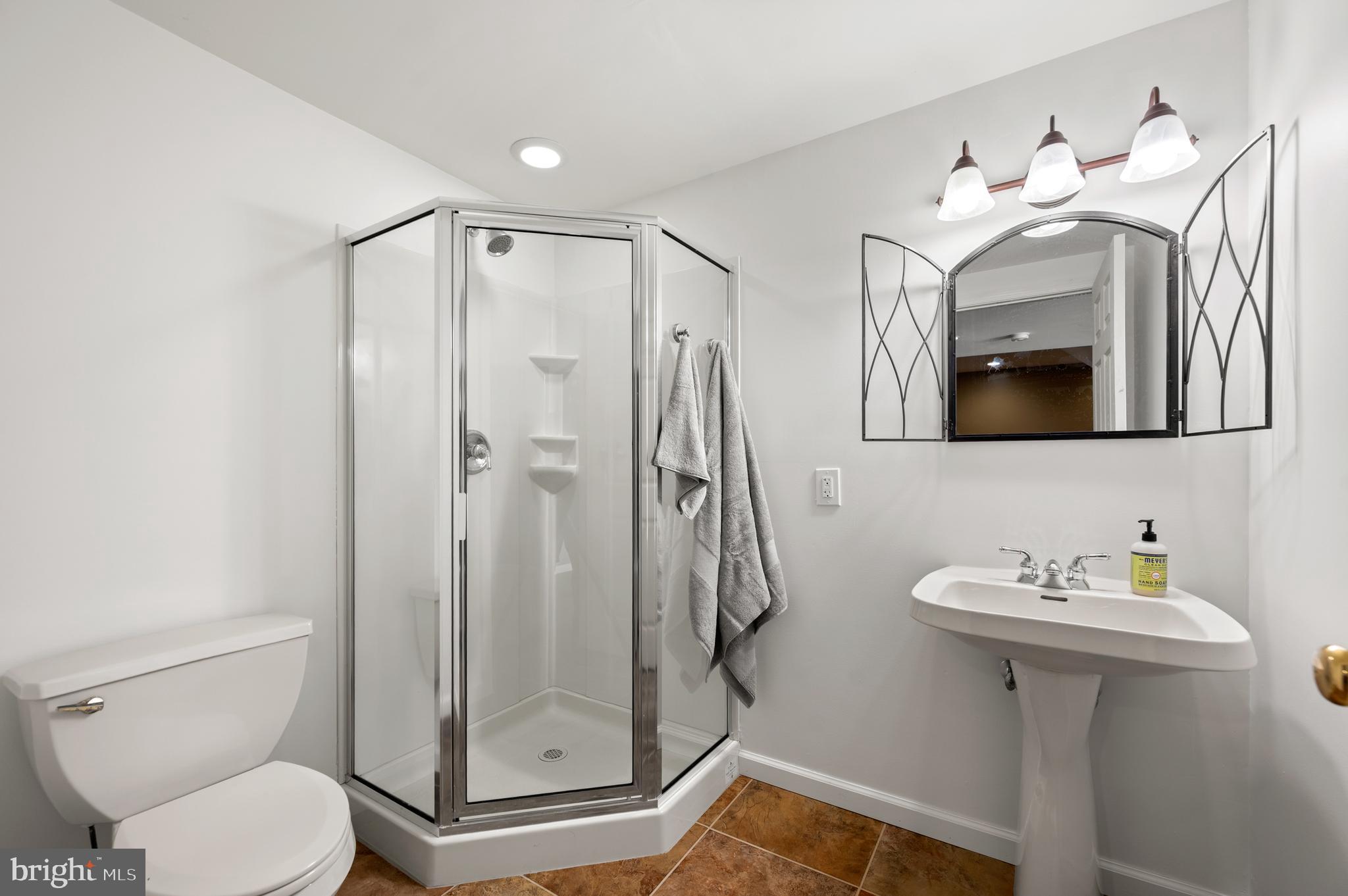 APRIL HILL - Residential