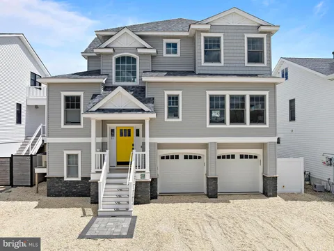 11 Barry Lane, Manahawkin, NJ MLS: NJOC2033812