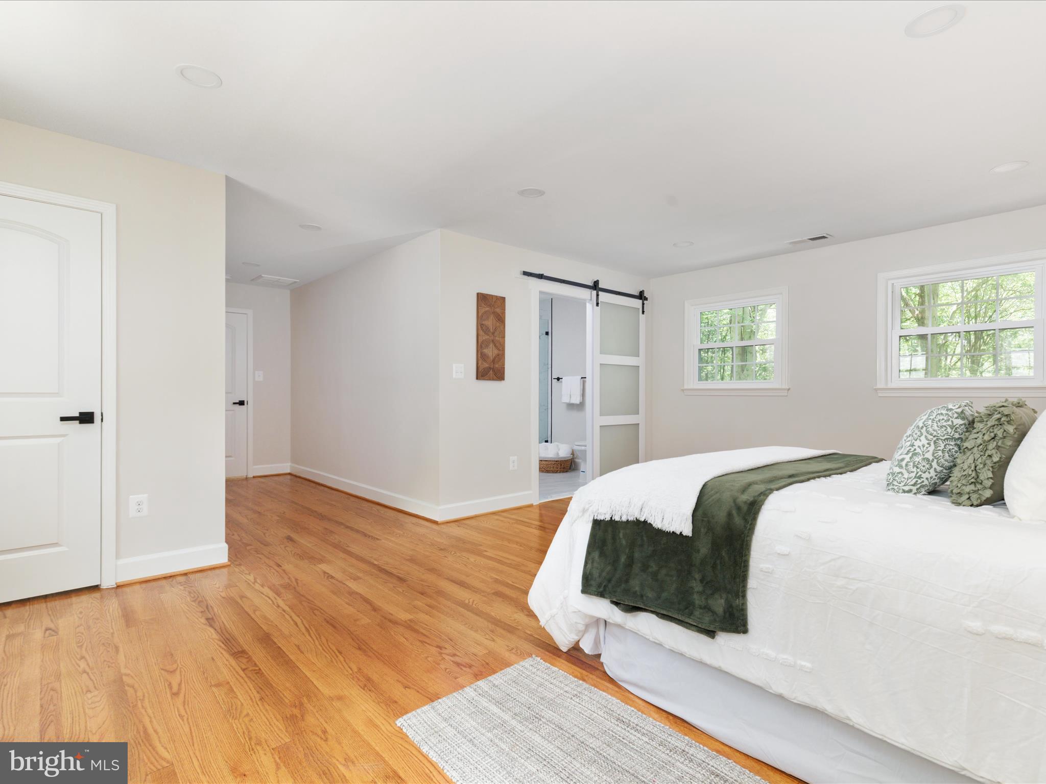 EDGELEA - Residential