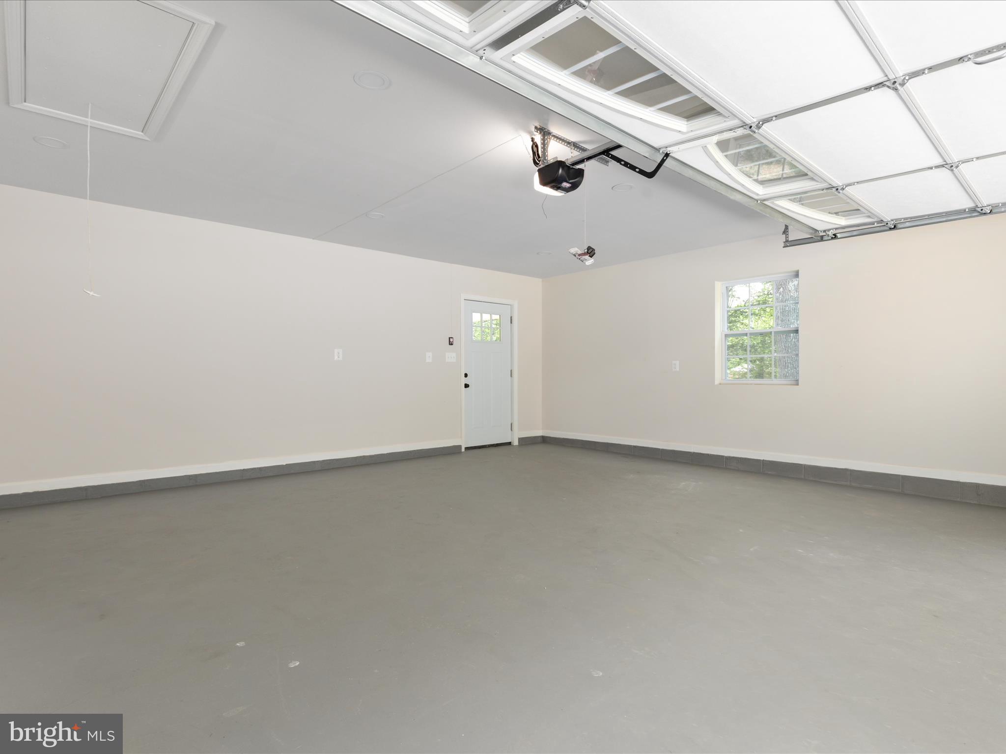 EDGELEA - Residential