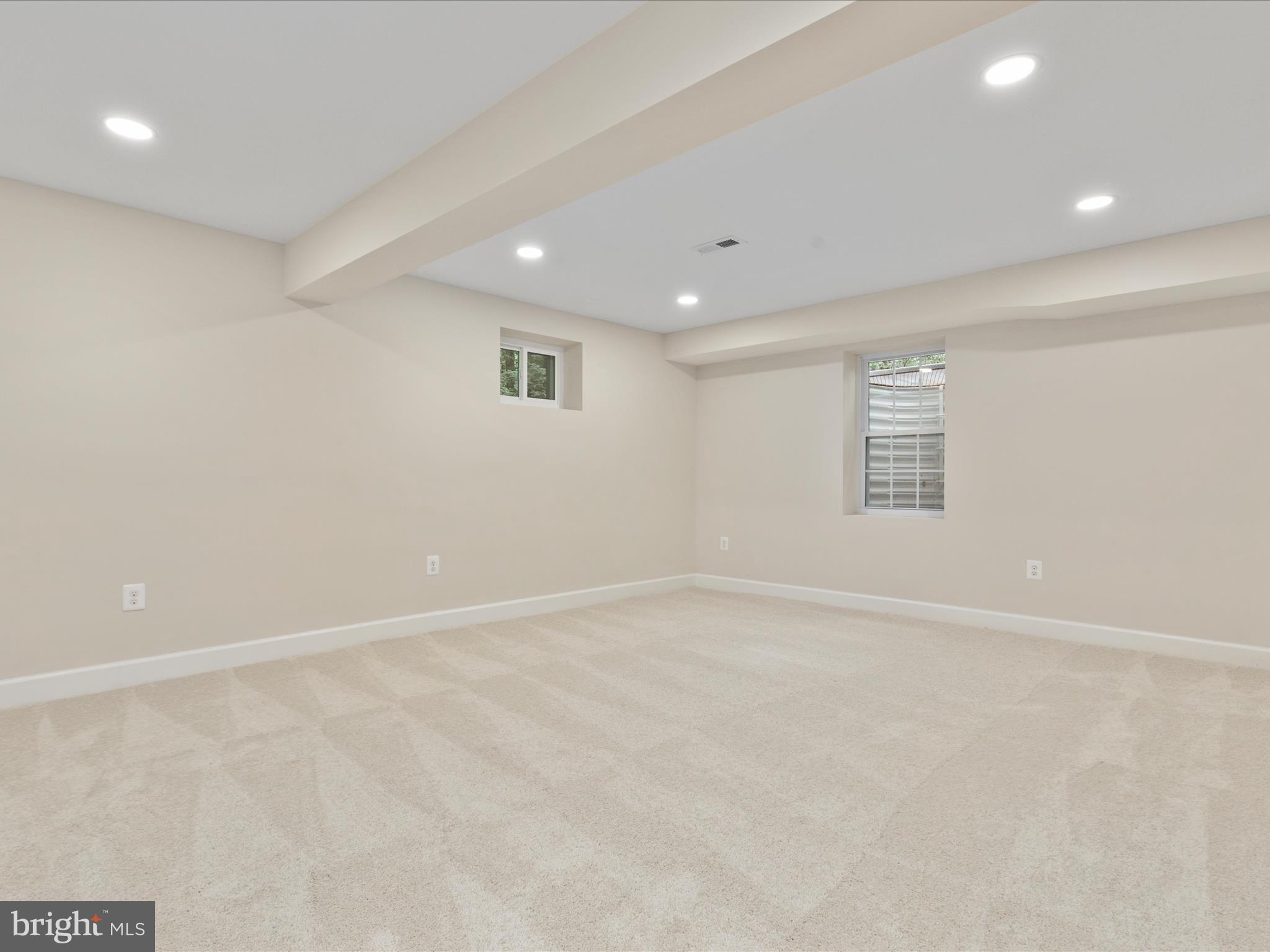 EDGELEA - Residential