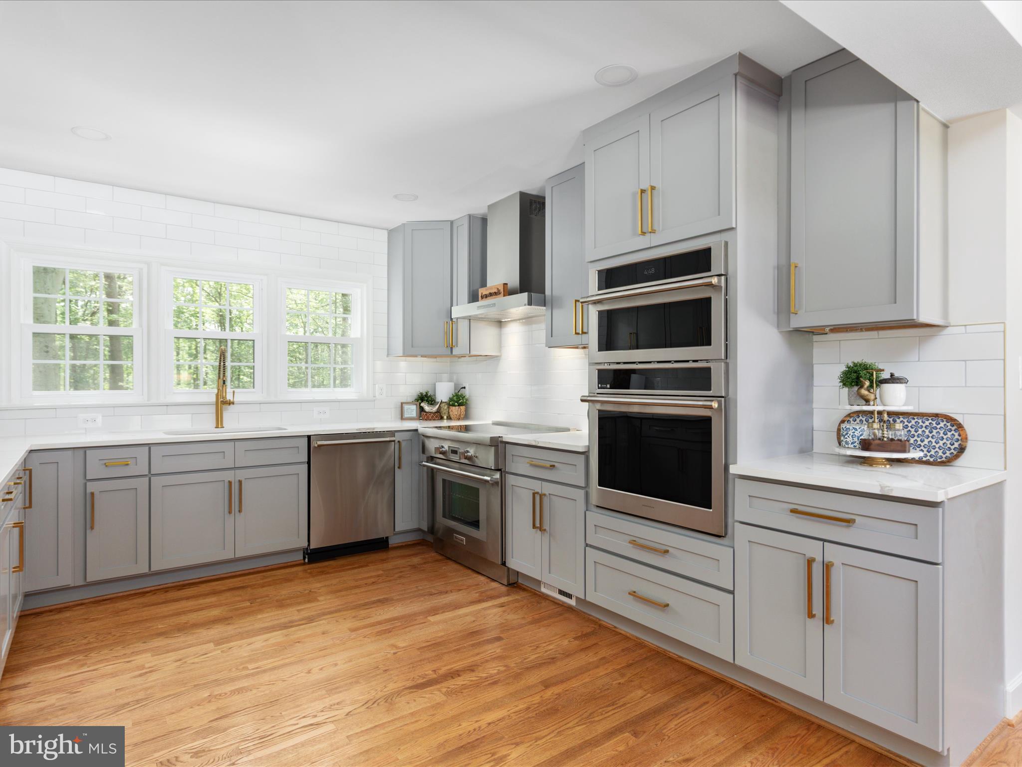 EDGELEA - Residential