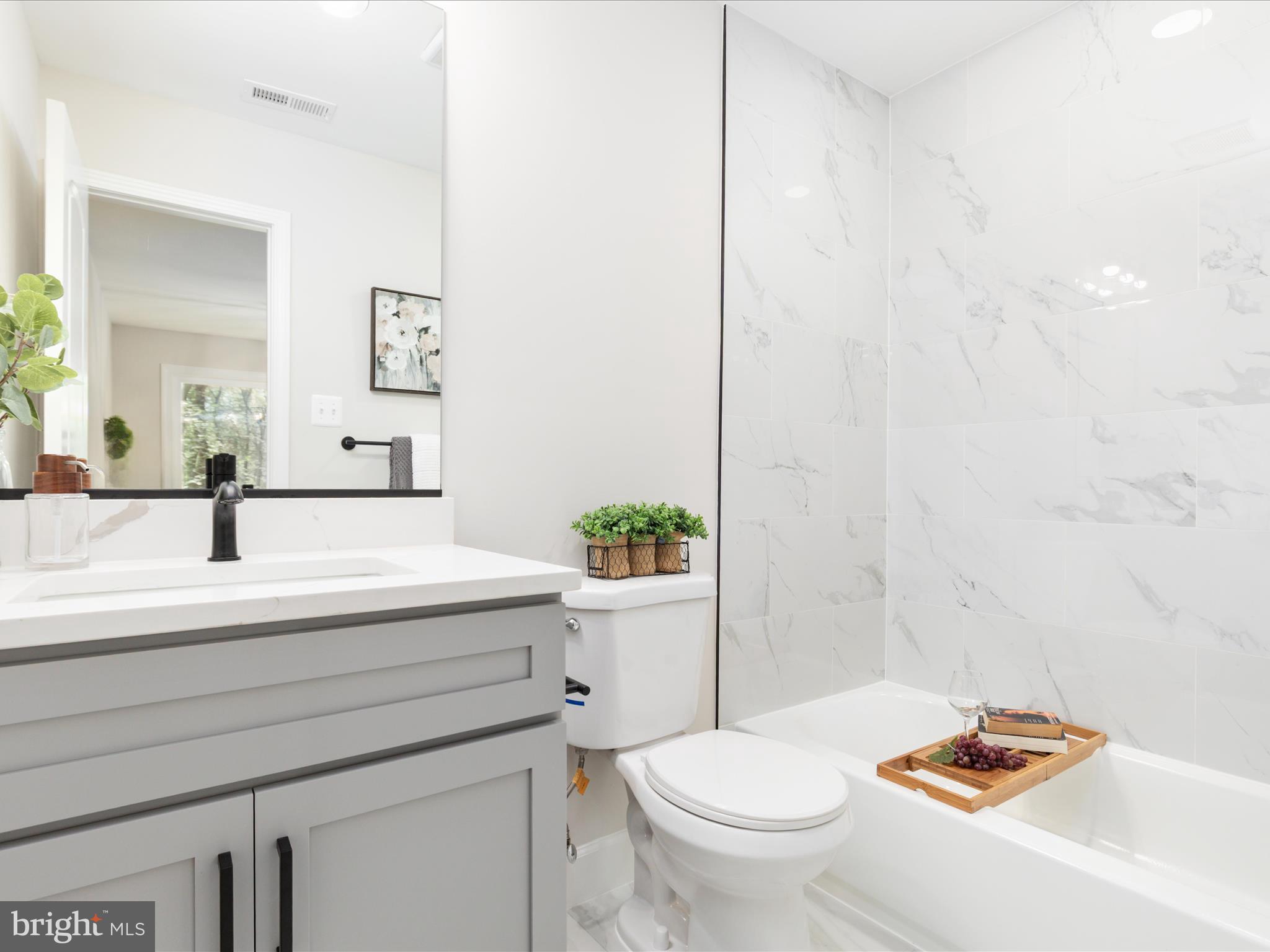 EDGELEA - Residential