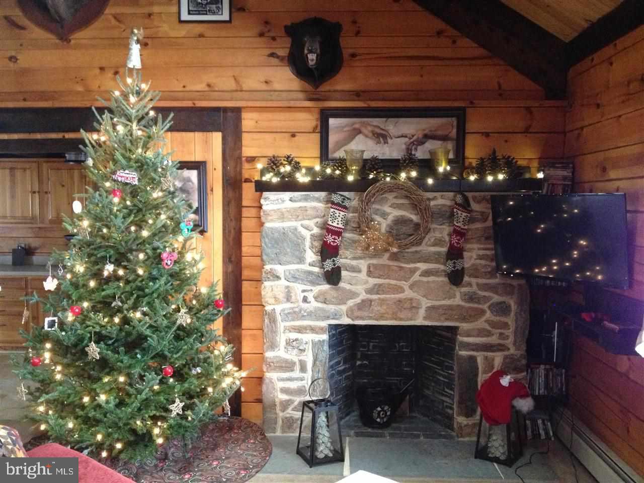 PLEASANT VALLEY GOLF COURSE - Residential