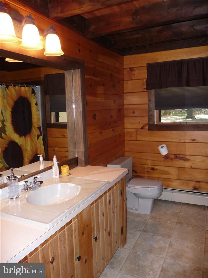 PLEASANT VALLEY GOLF COURSE - Residential