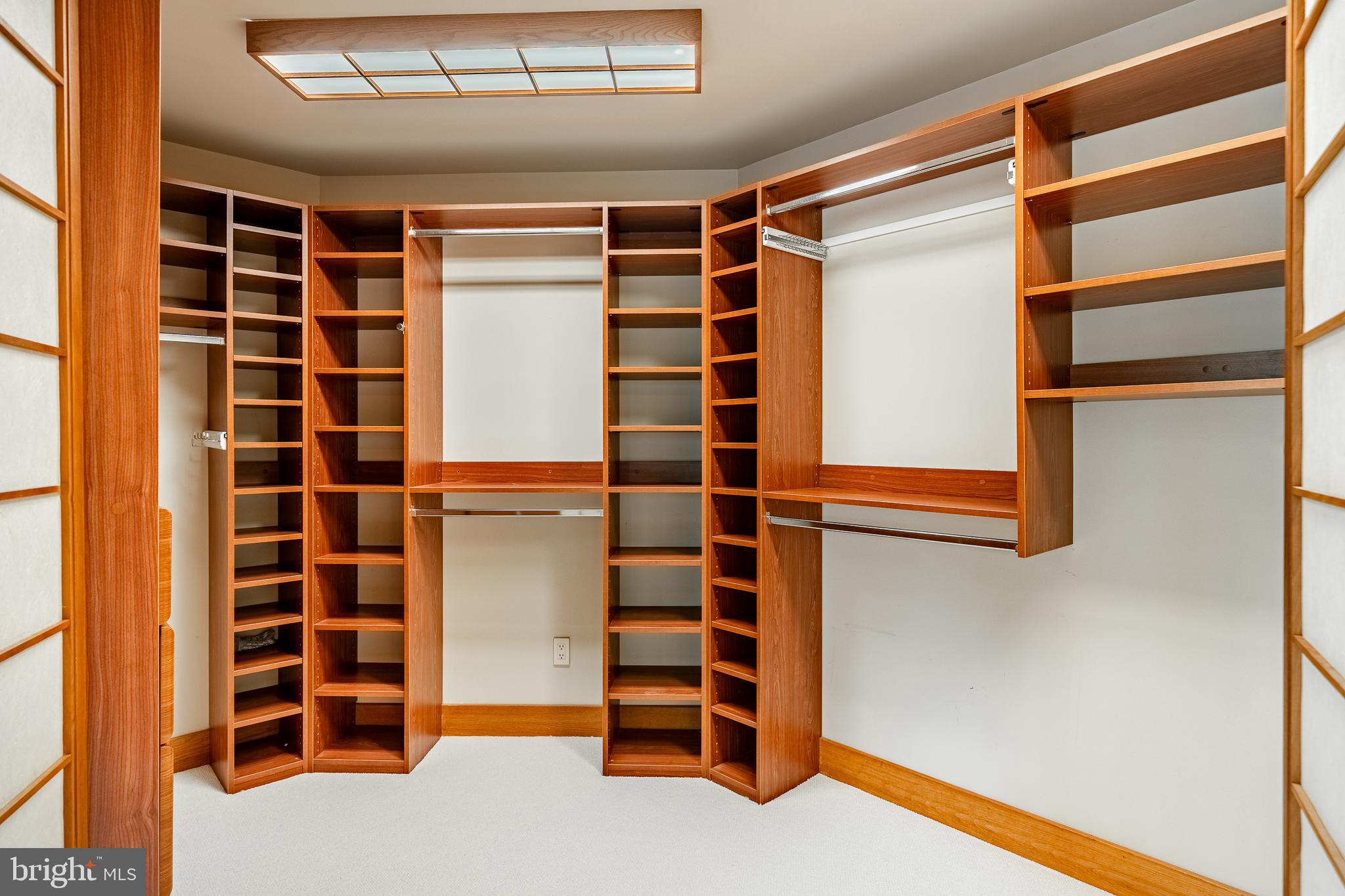 BRANDYWINE HUNT - Residential