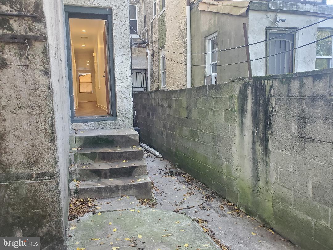 MANTUA - Residential Lease