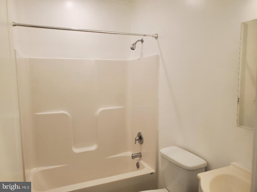 MANTUA - Residential Lease