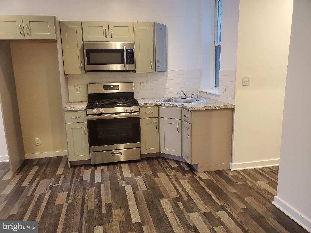 MANTUA - Residential Lease