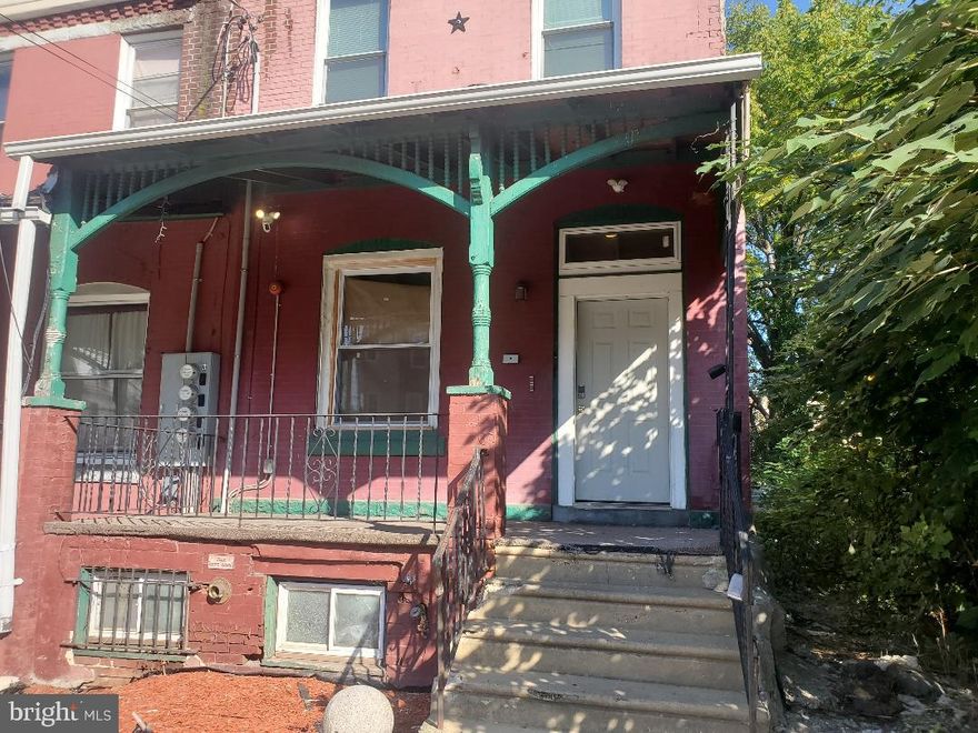 Fabulous opportunity to Rent a 2 Bedroom Unit in Mantua Section of Philadelphia.  This Unit is located within the Drexel University Development Zone.  Newly Renovated 2 Bedroom apartment - First Floor with access to rear private Patio, and cozy front porch (shared)  enter through the Stone tile Foyer with Private Mail box and just  a few steps to your newly renovated Unit -  with newer Windows, Central Air, Gas heating, Gas stovetop, Engineered wood Flooring,  Fresh paint and Recessed Lighting.  New appliances in the custom Kitchen and Newer Full Bath.  The Main bedroom is in the rear of the apartment with a large closet. A 2nd (smaller) Bedroom or Office is located off the Kitchen.  Plenty of Street Parking on both sides and easy access to Drexel, Penn and all that Philly has to offer. No Dogs but fixed cats are permitted with additional deposit and rent.