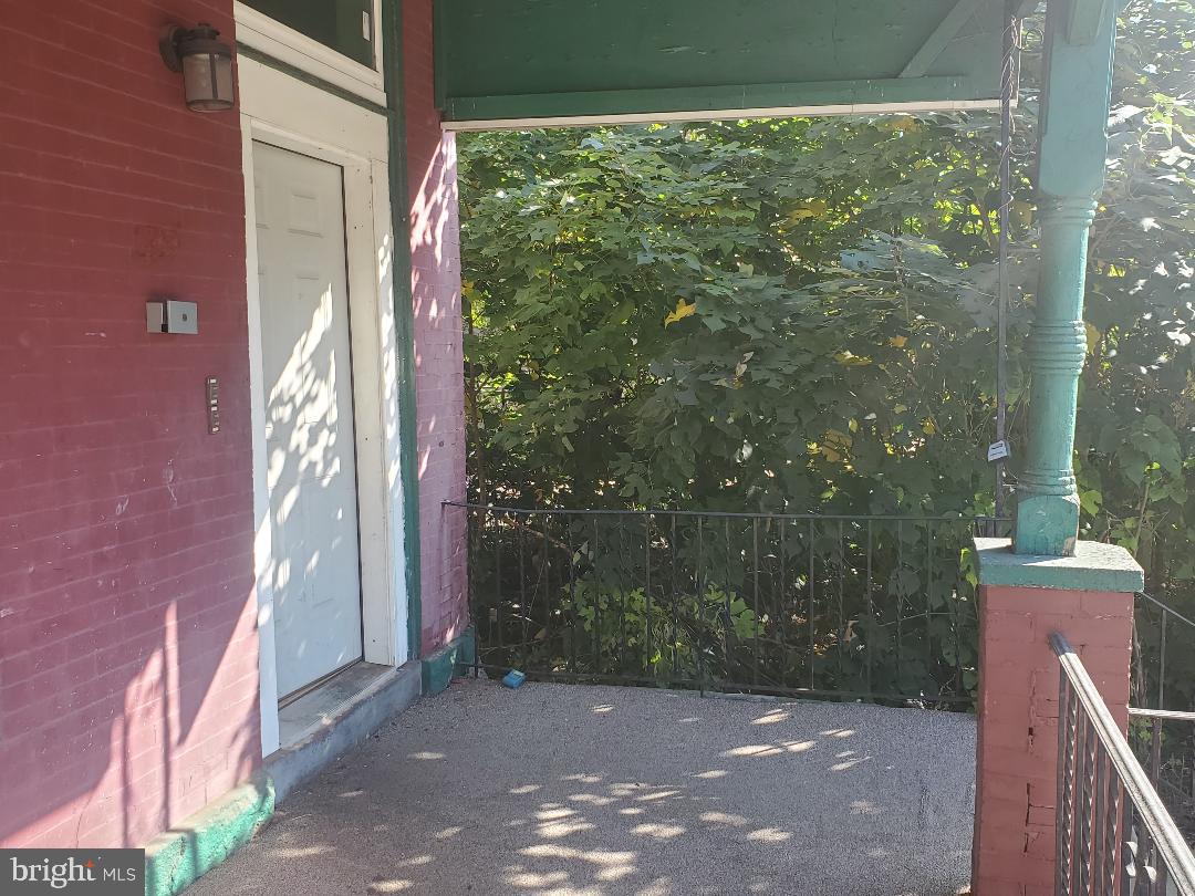 MANTUA - Residential Lease