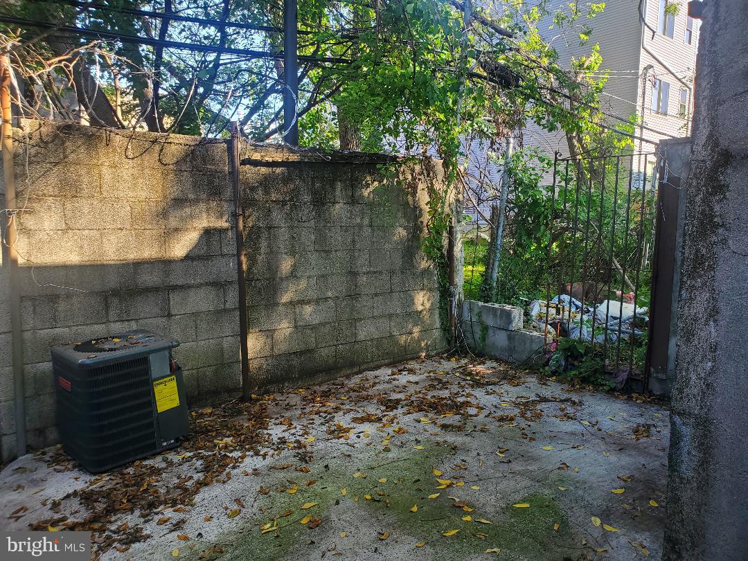 MANTUA - Residential Lease