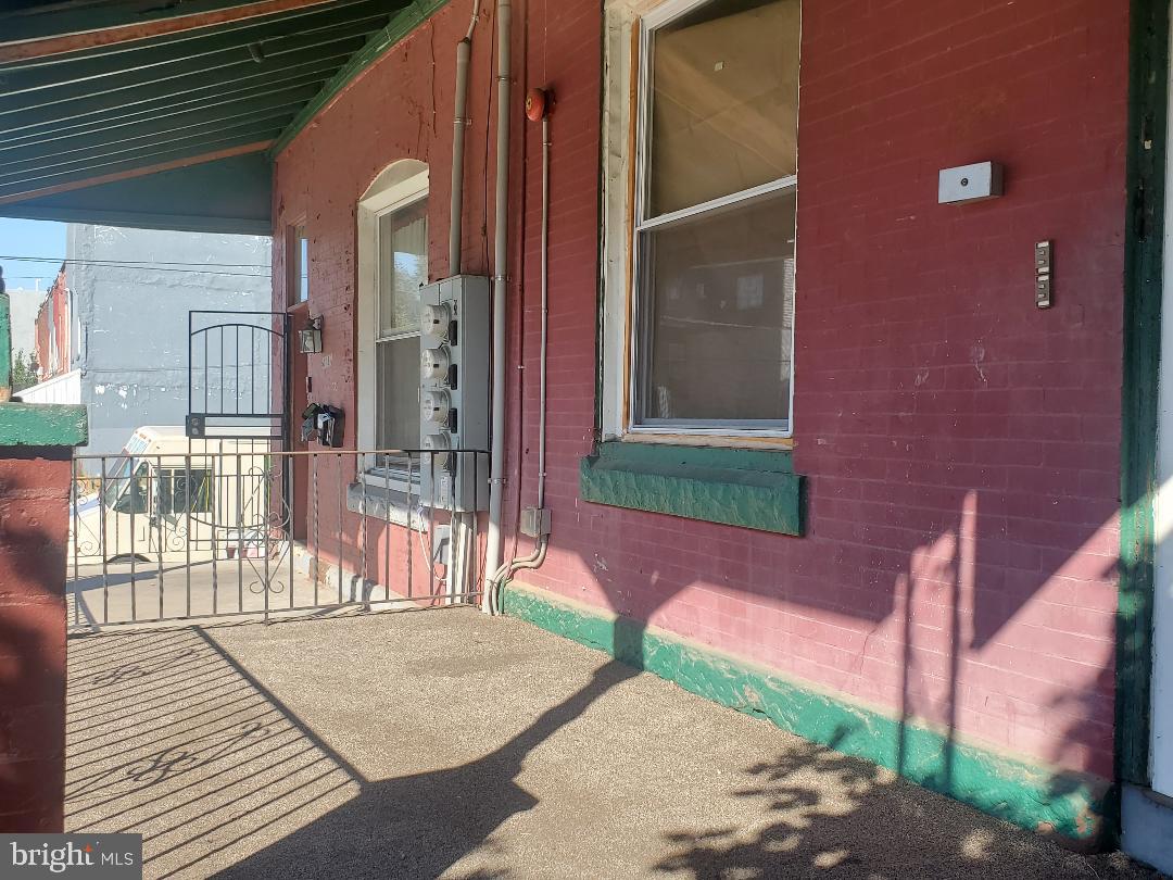 MANTUA - Residential Lease