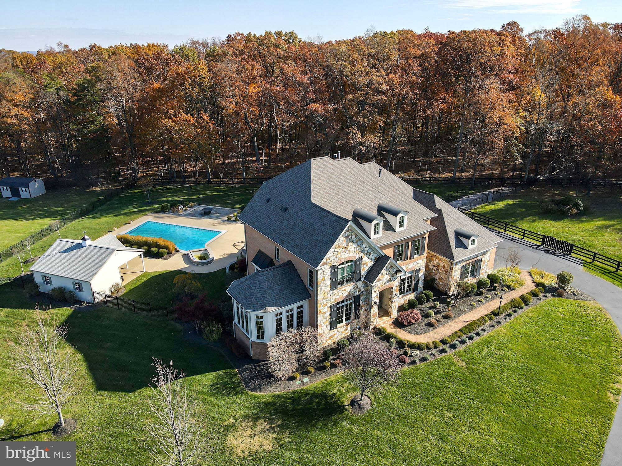 PARK MEADOWS - Residential