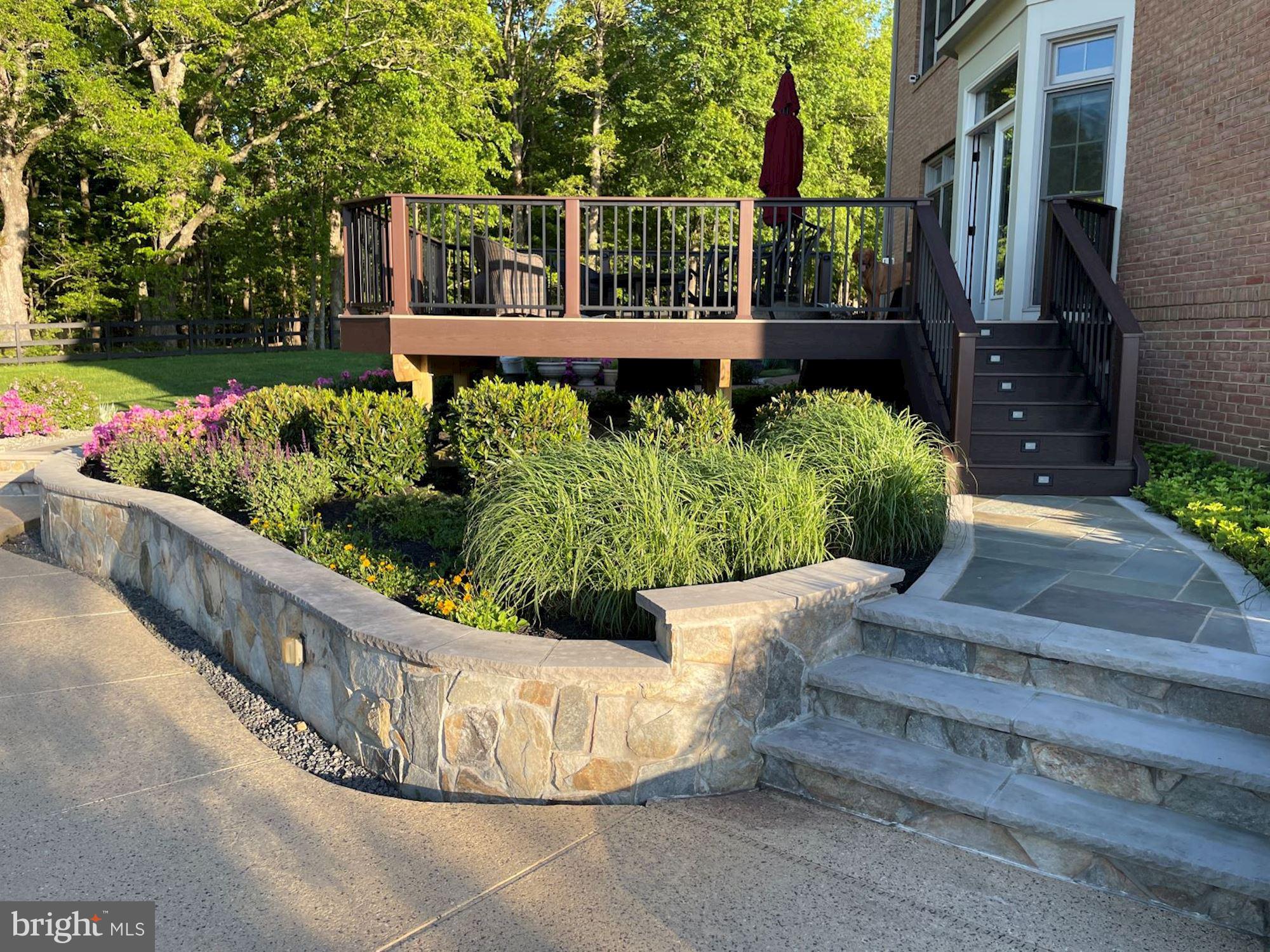 PARK MEADOWS - Residential