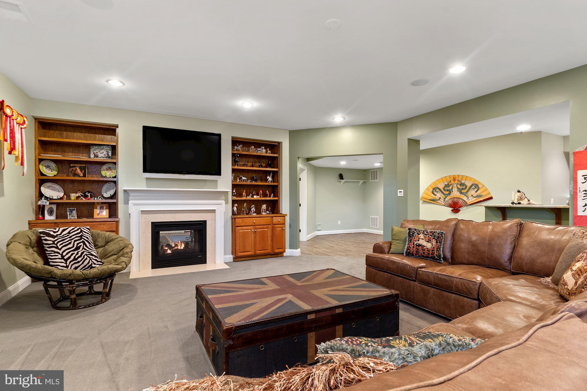 PARK MEADOWS - Residential