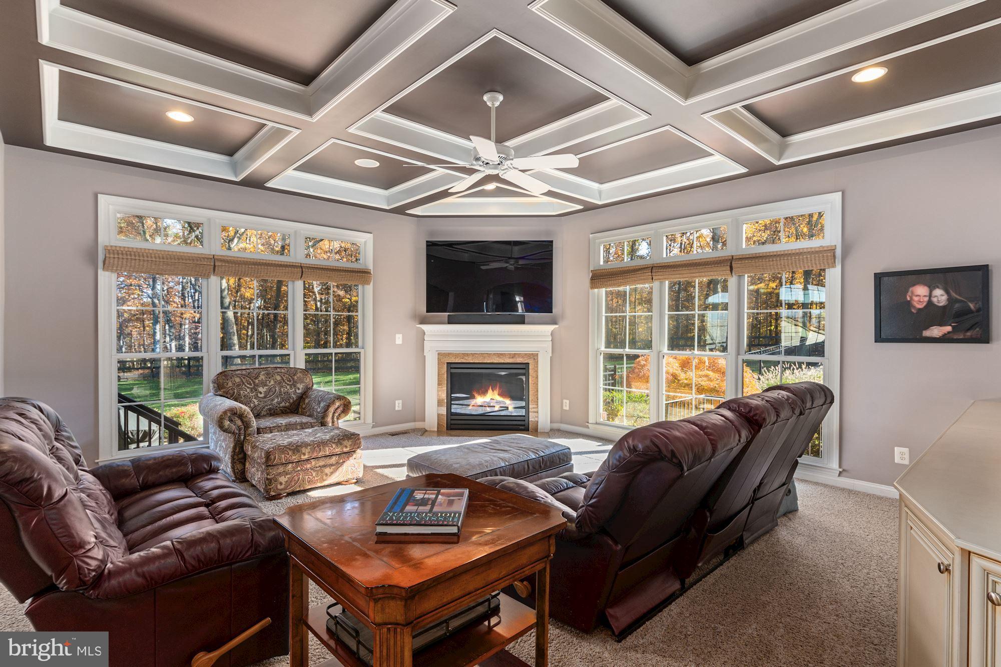 PARK MEADOWS - Residential