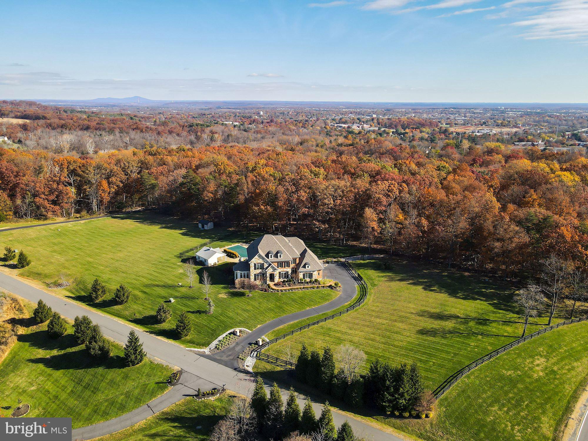 PARK MEADOWS - Residential