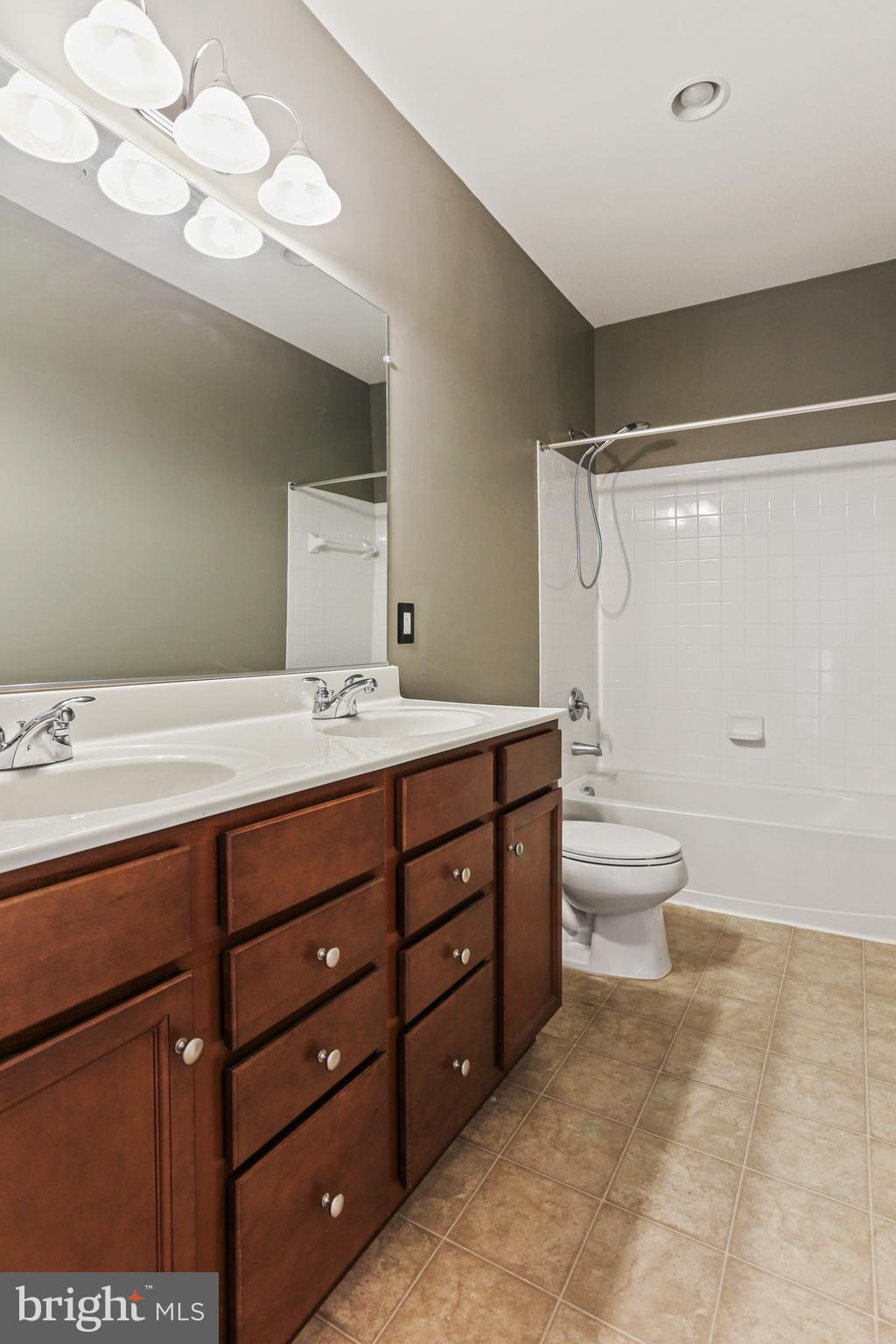 WOODLAND PARK AT WILDEWOOD - Residential