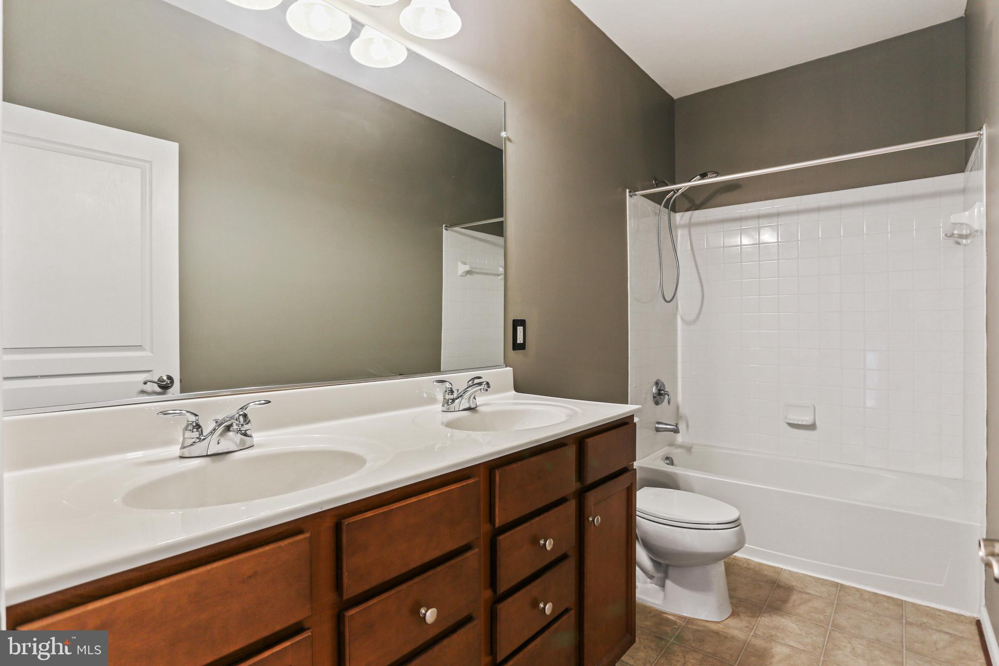 WOODLAND PARK AT WILDEWOOD - Residential