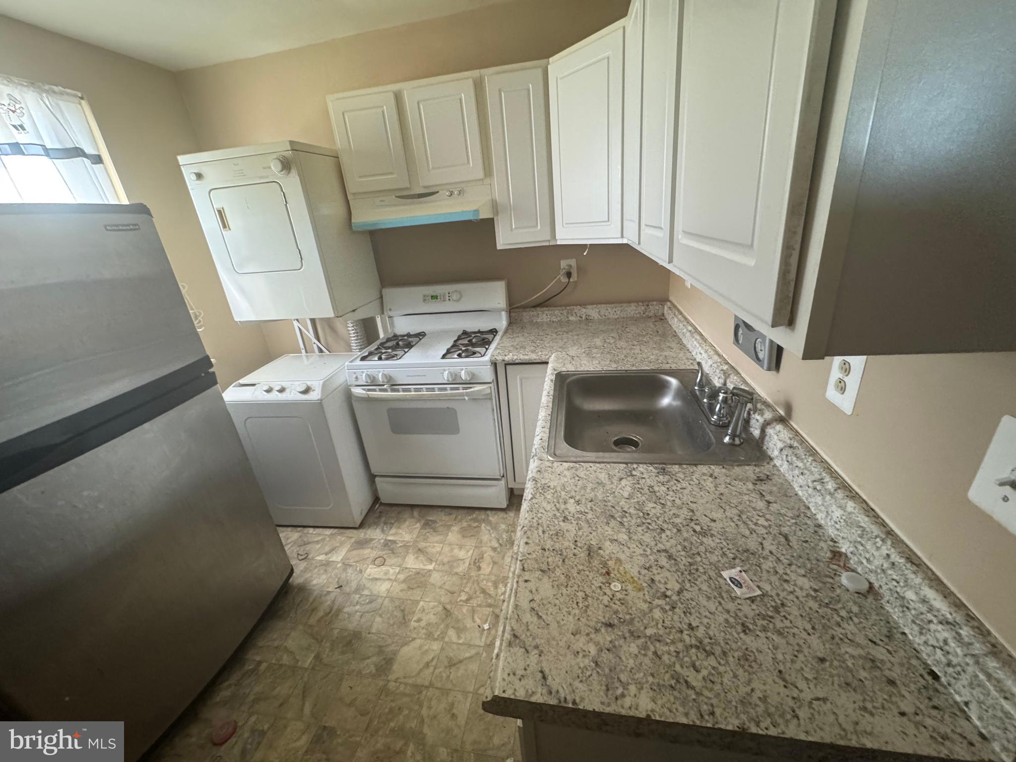 CHERRY HILL - Residential