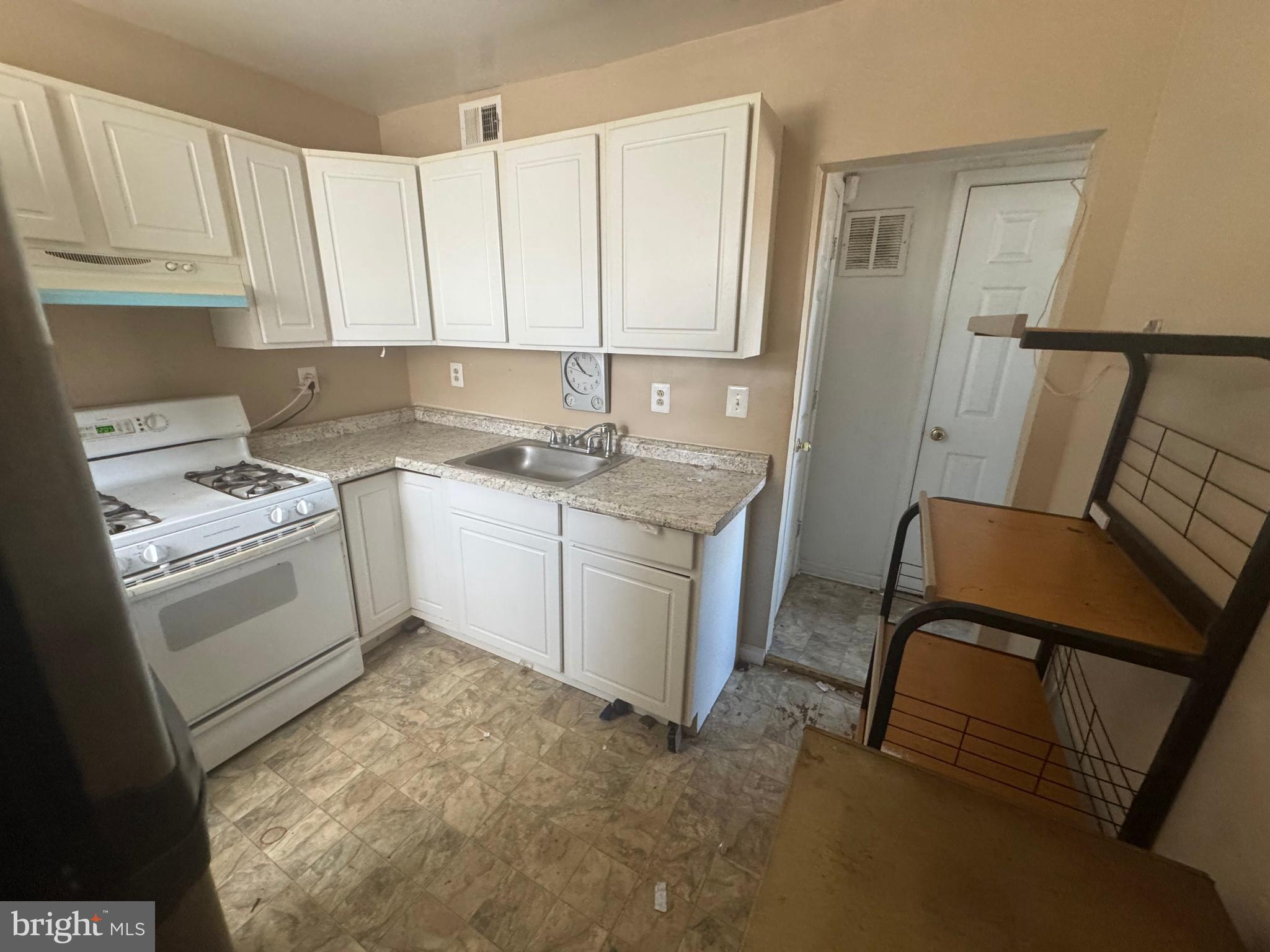 CHERRY HILL - Residential