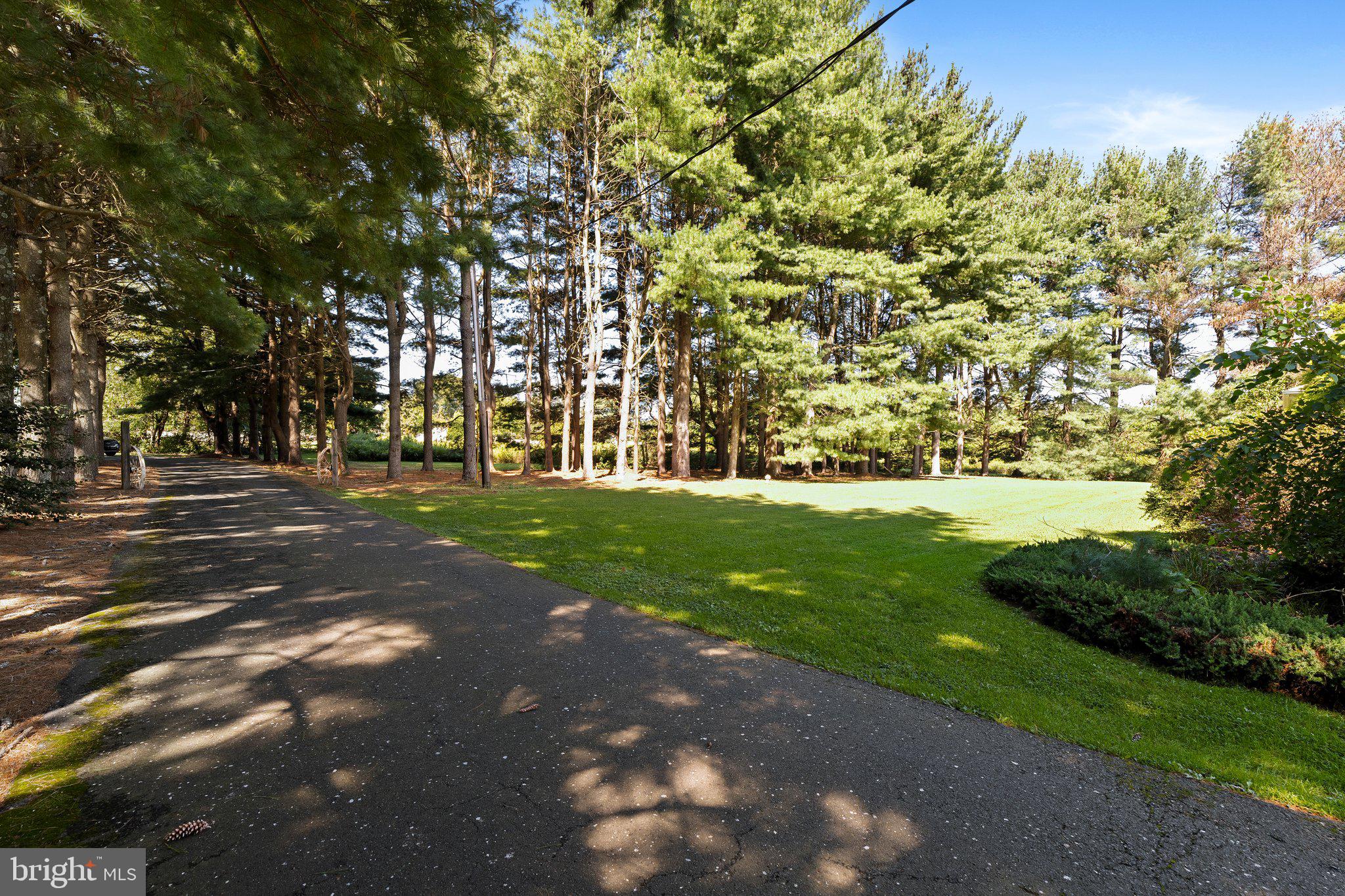 87 BORDENTOWN CHESTERFIELD ROAD