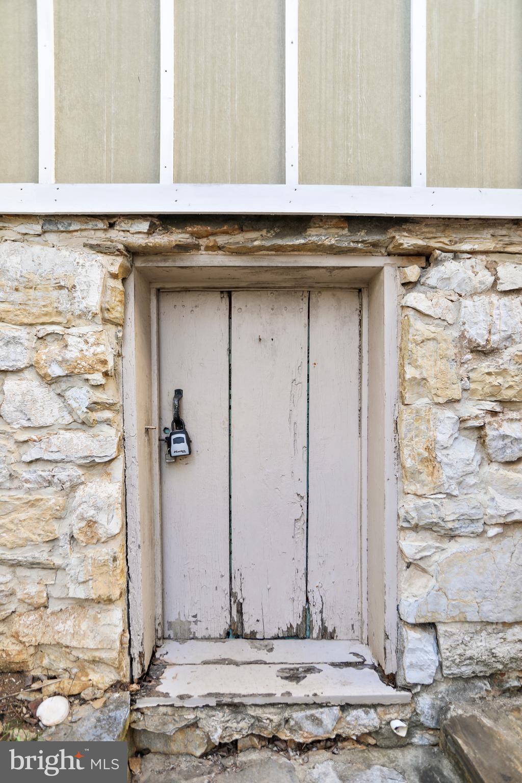 SHARPSBURG - Residential