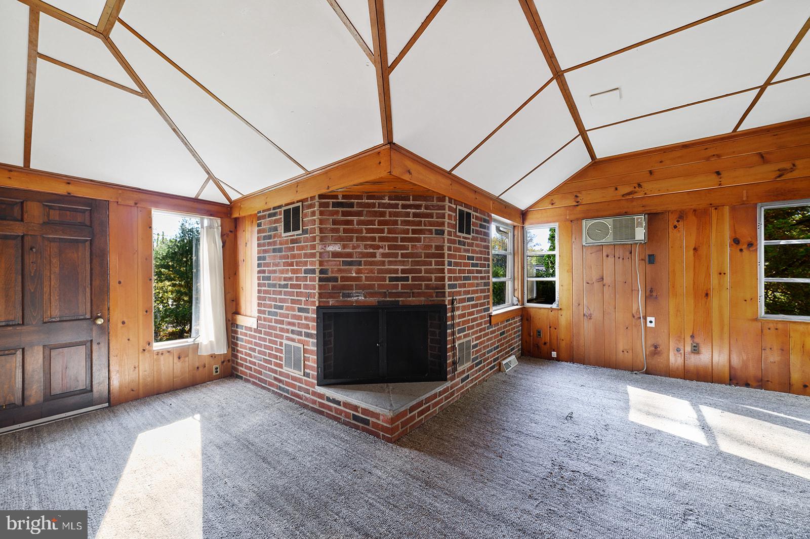 TANNERIE WOODS - Residential