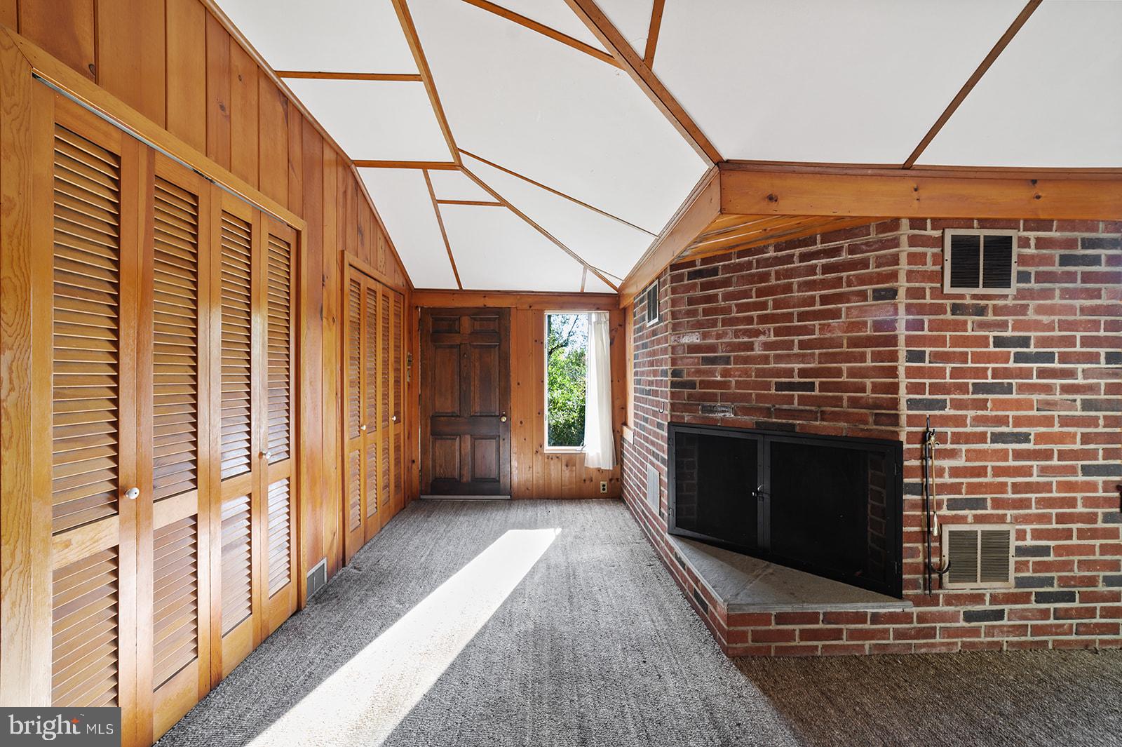 TANNERIE WOODS - Residential