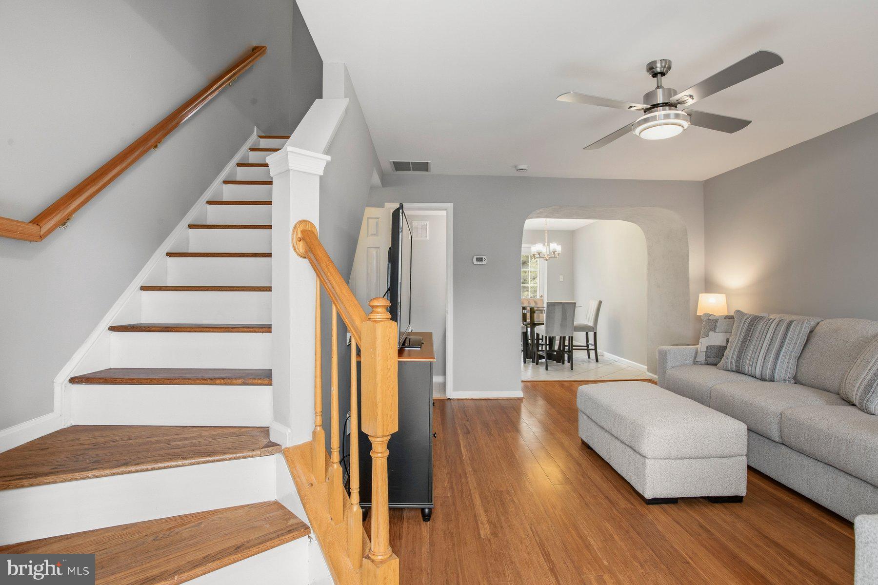 1736 TIGER LILY CIRCLE