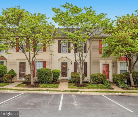 Photo of 1736 Tiger Lily Circle, WOODBRIDGE, VA 22192 (MLS # VAPW2120428)