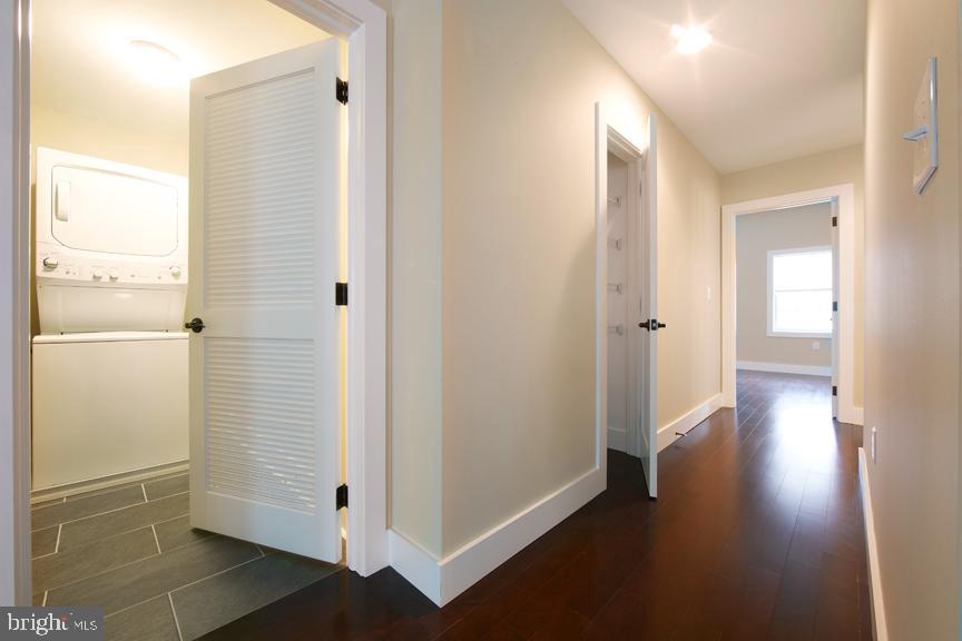 DEVON GREEN - Residential Lease