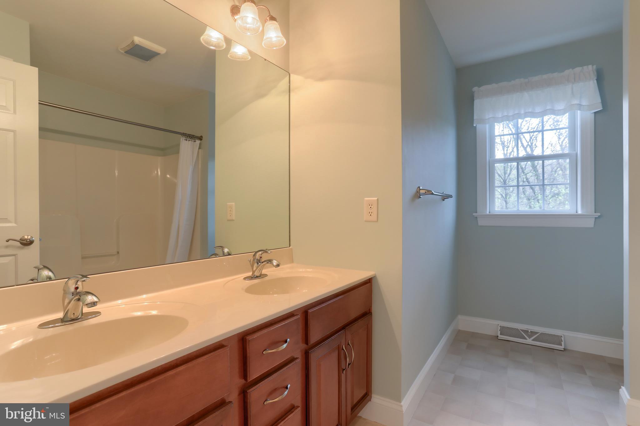 IRON VALLEY EST/ PHASE4 - Residential