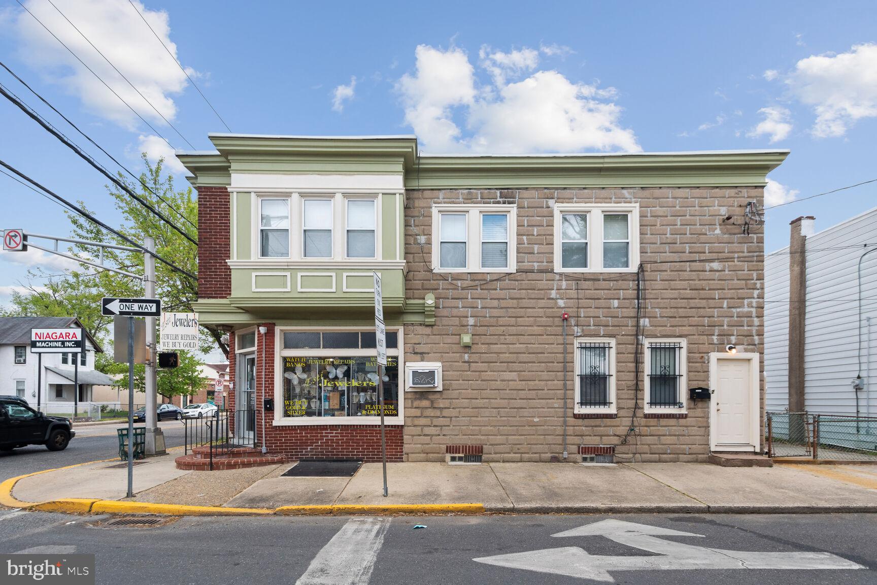 501 S BROADWAY