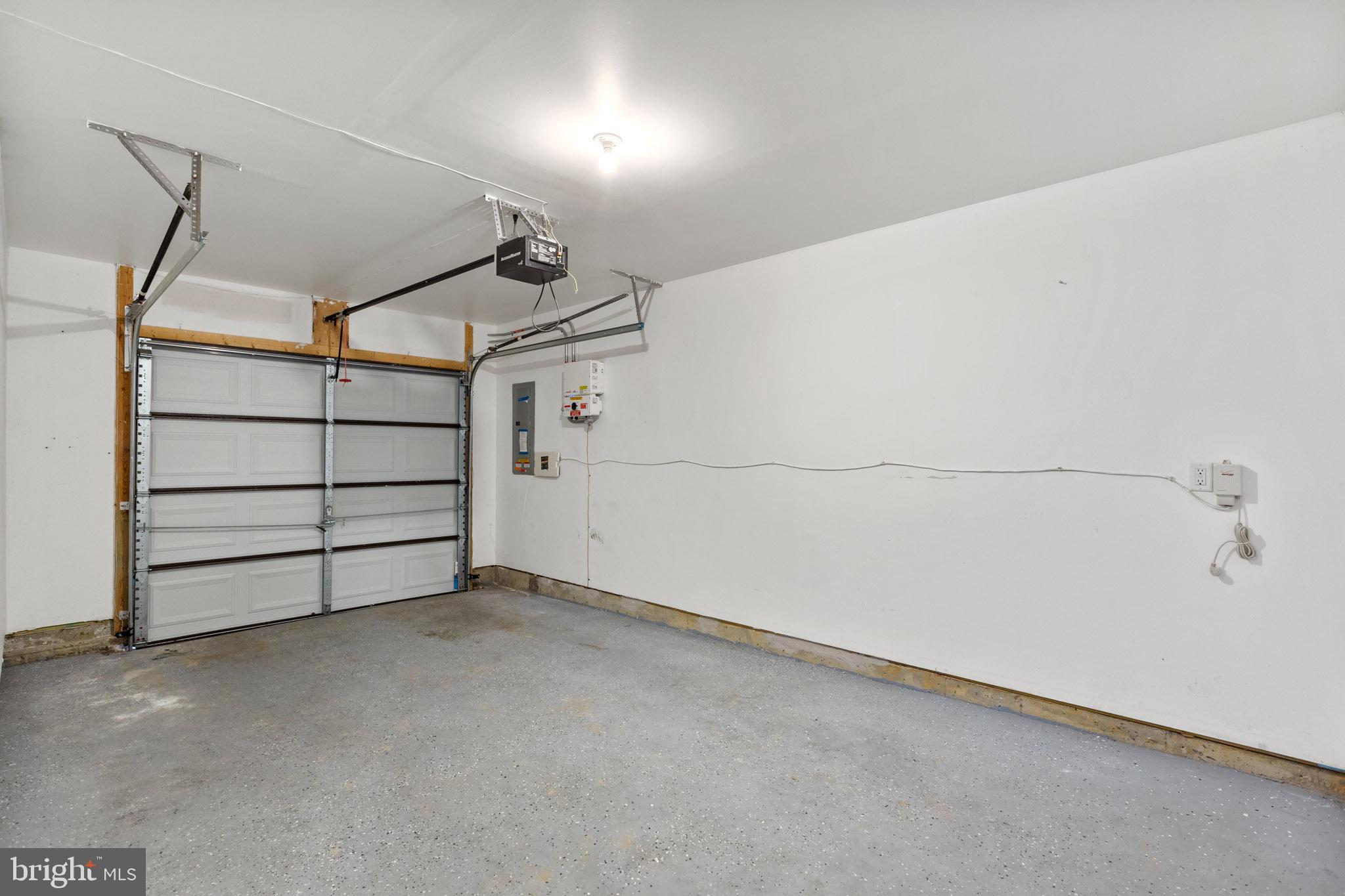 GLENEAGLES SOUTH - Residential Lease