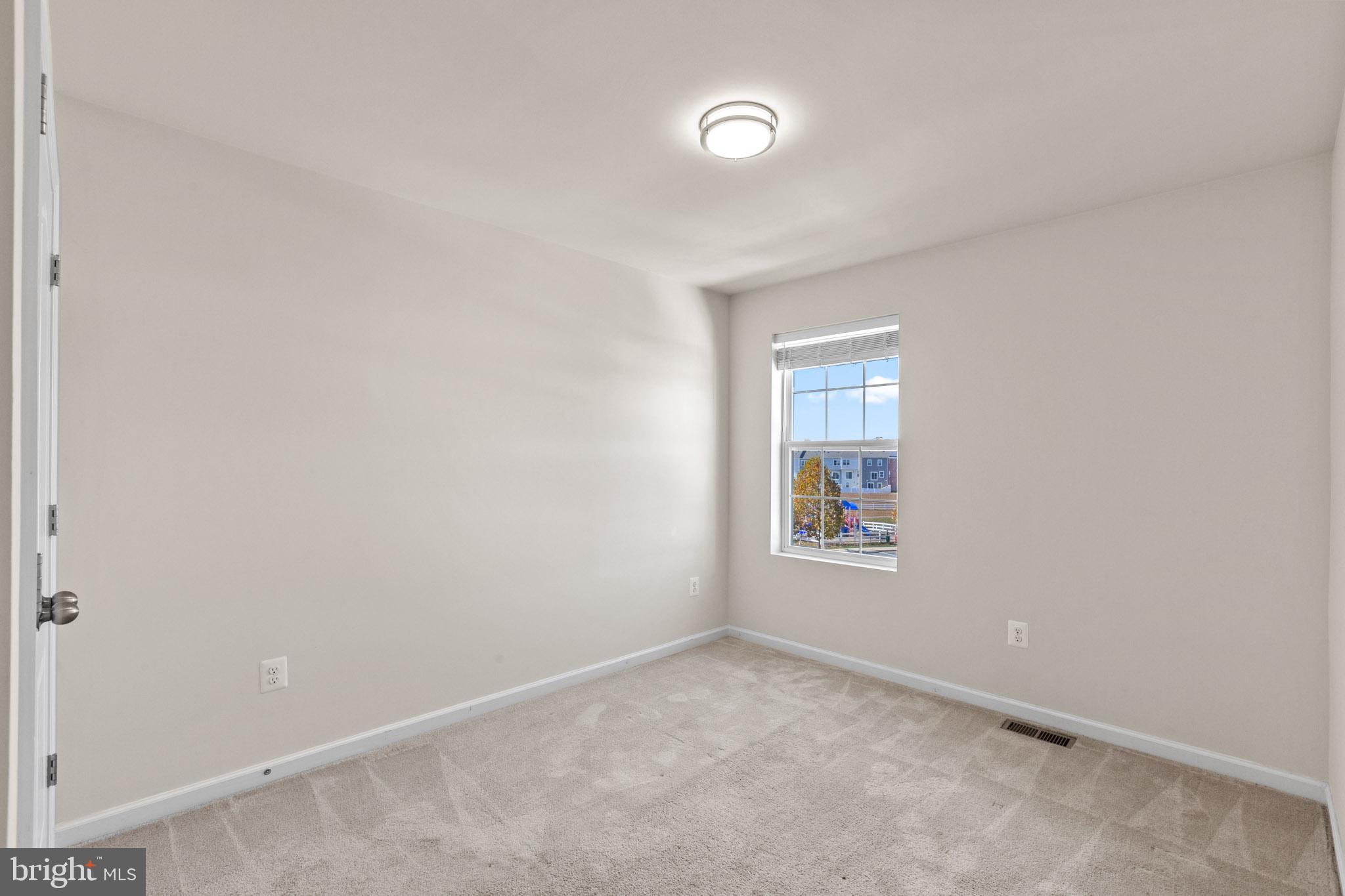 GLENEAGLES SOUTH - Residential Lease