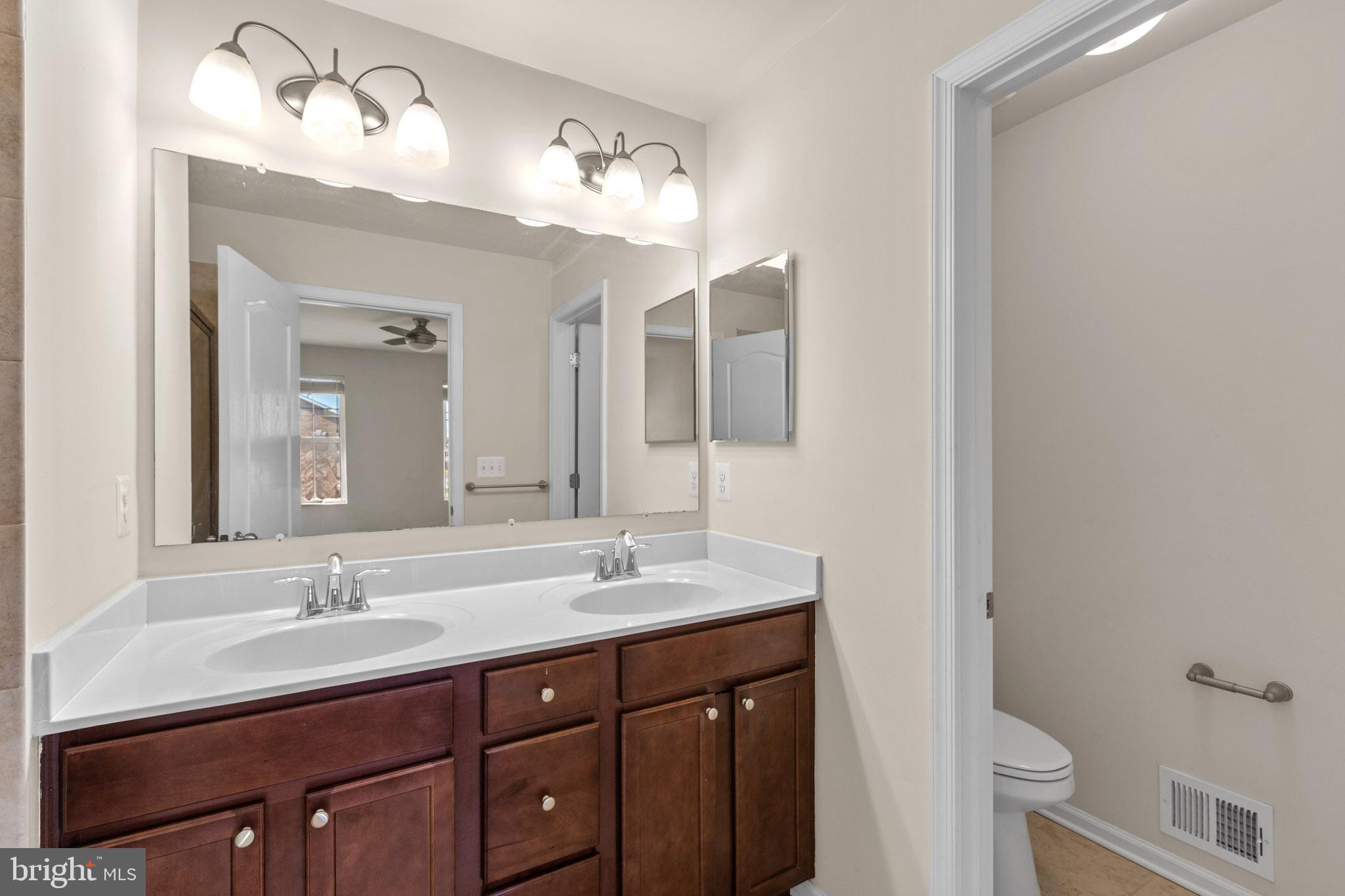 GLENEAGLES SOUTH - Residential Lease