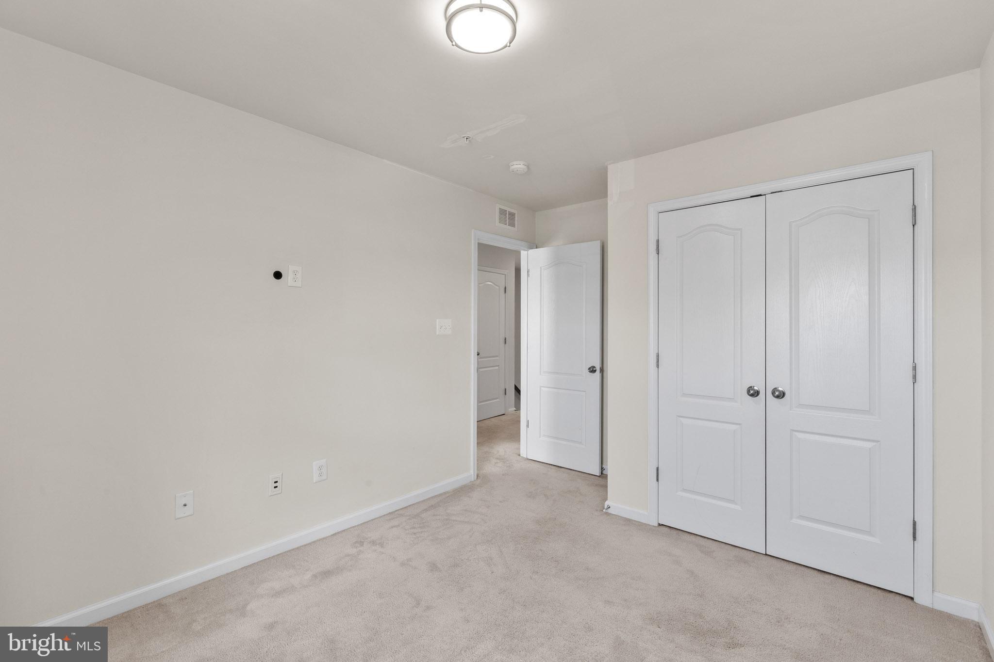 GLENEAGLES SOUTH - Residential Lease