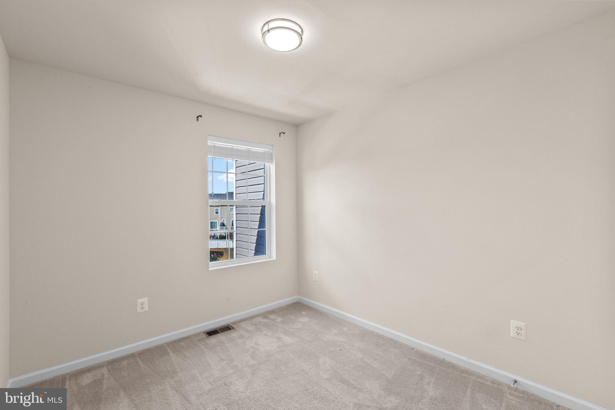 GLENEAGLES SOUTH - Residential Lease