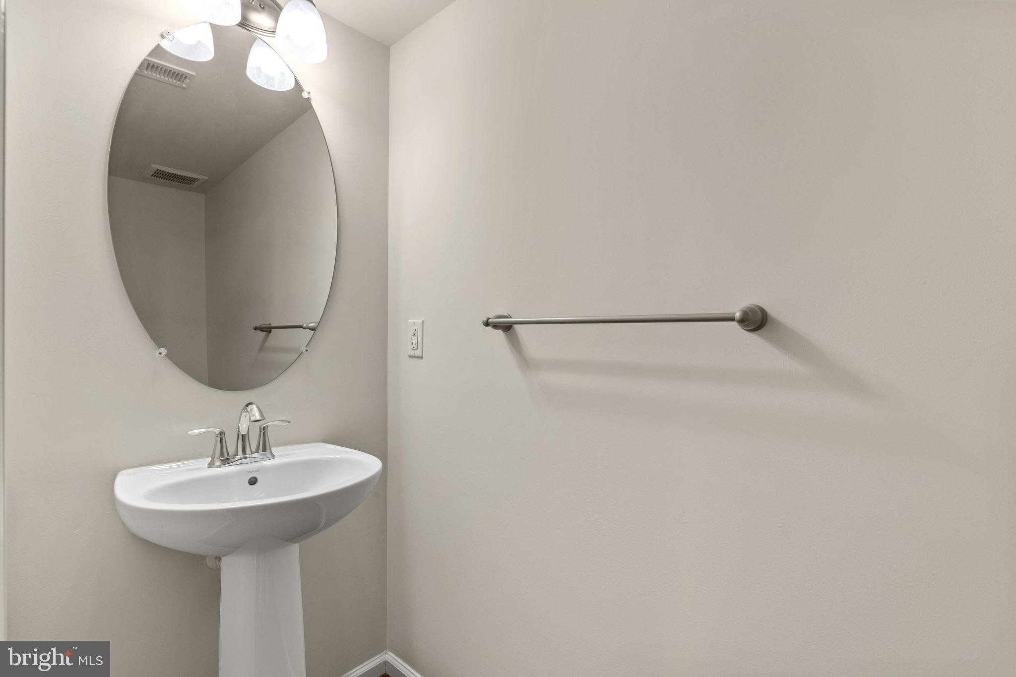 GLENEAGLES SOUTH - Residential Lease