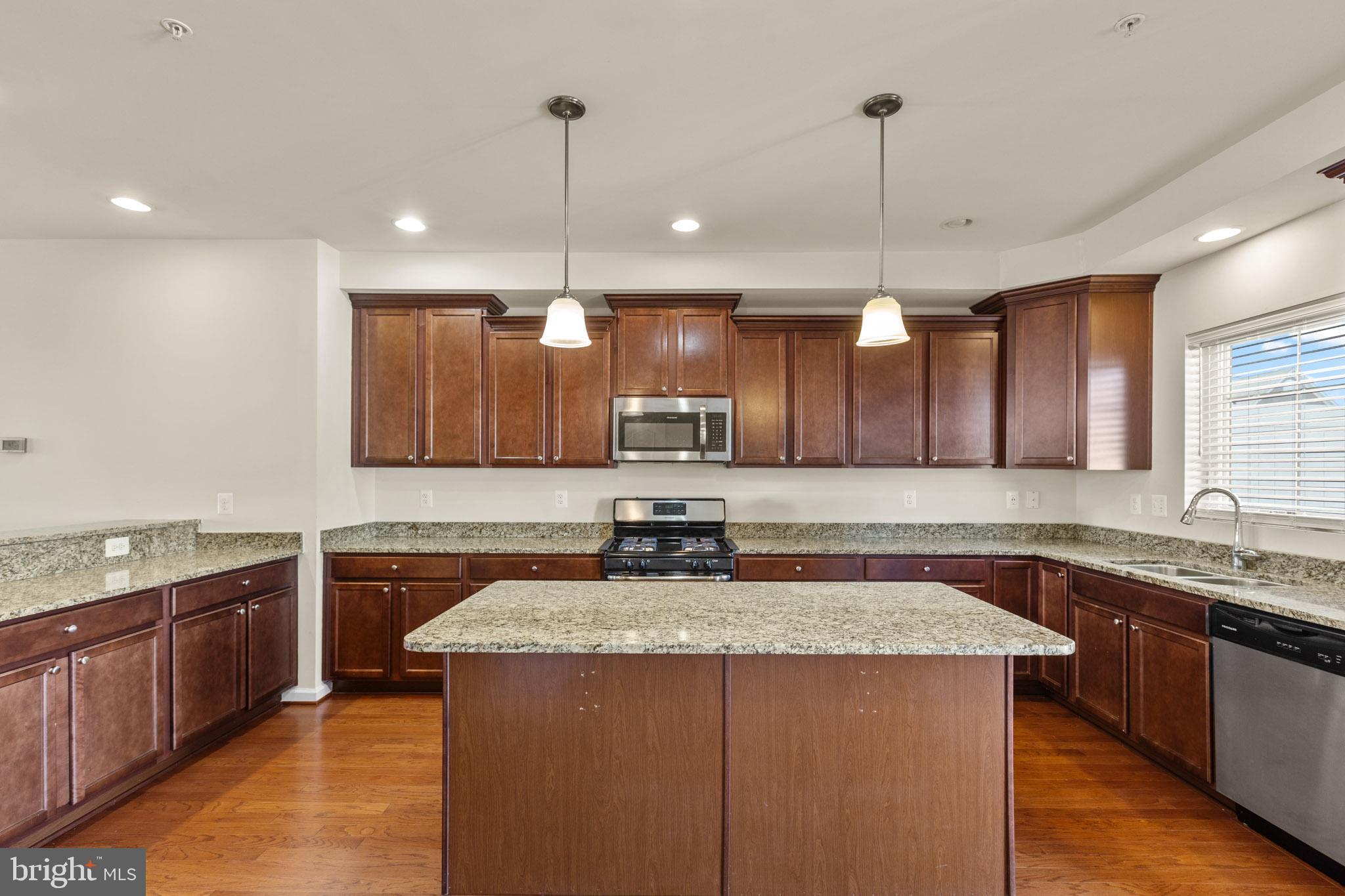 GLENEAGLES SOUTH - Residential Lease