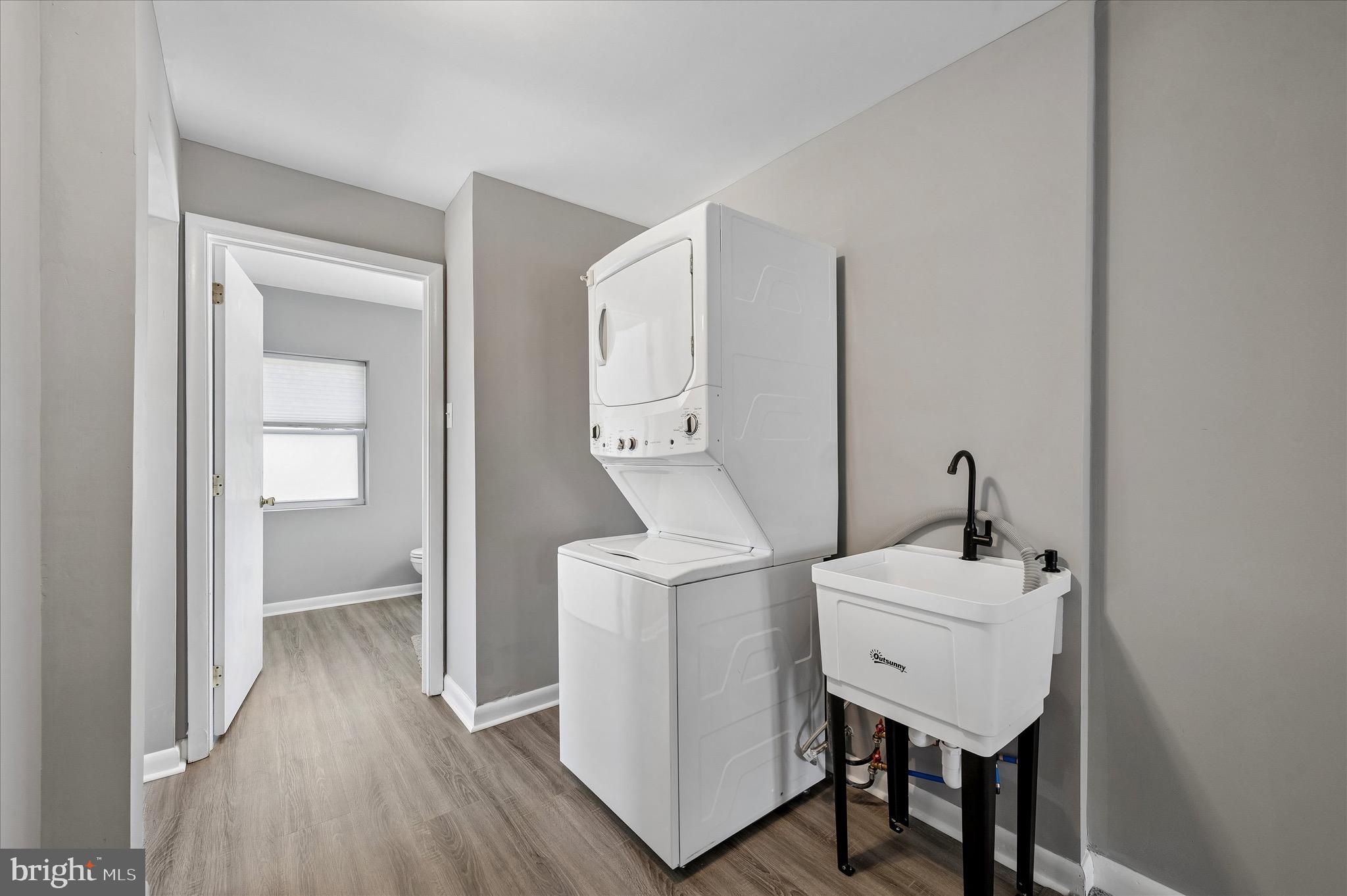 LANGFORD HILLS - Residential