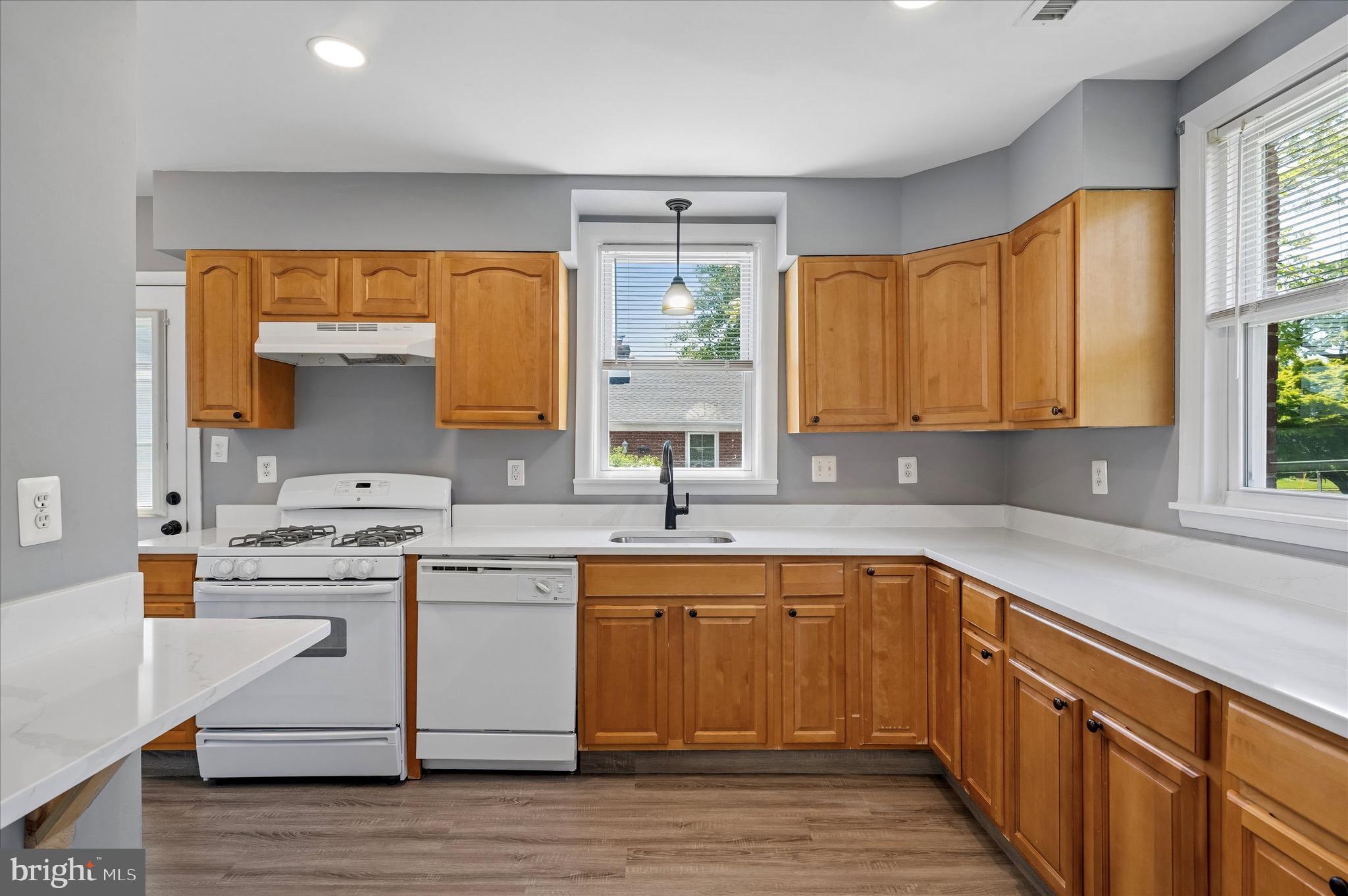 LANGFORD HILLS - Residential
