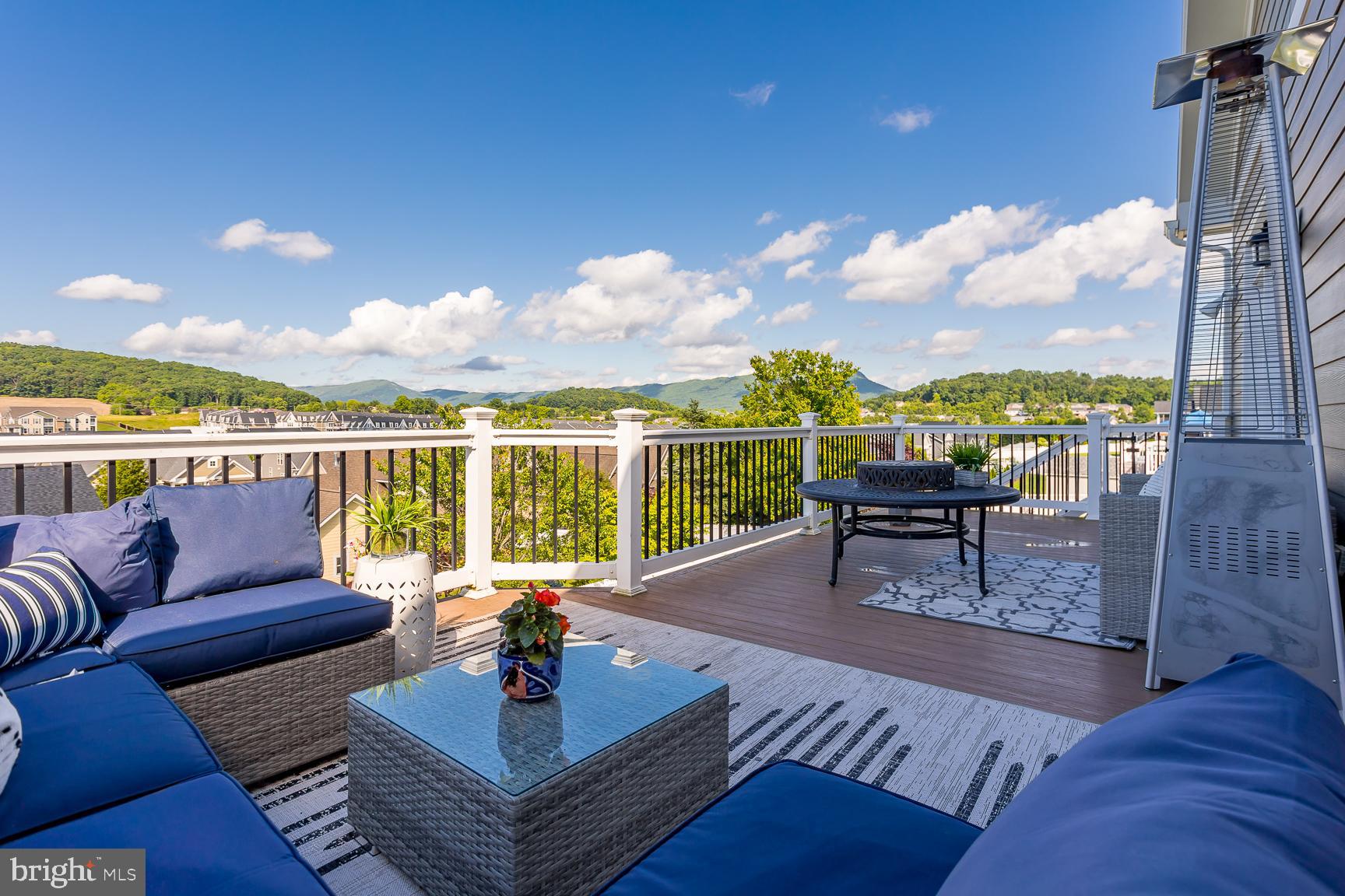 PRESTON LAKE - Residential