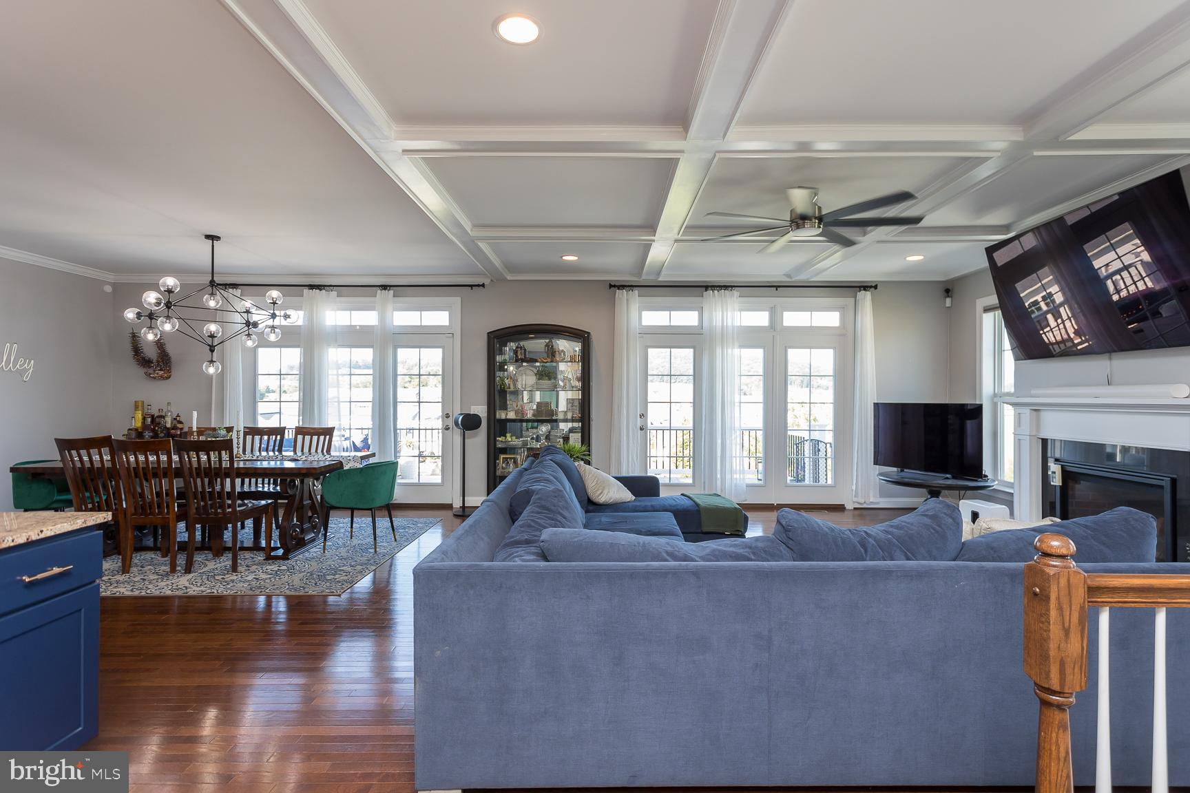 PRESTON LAKE - Residential