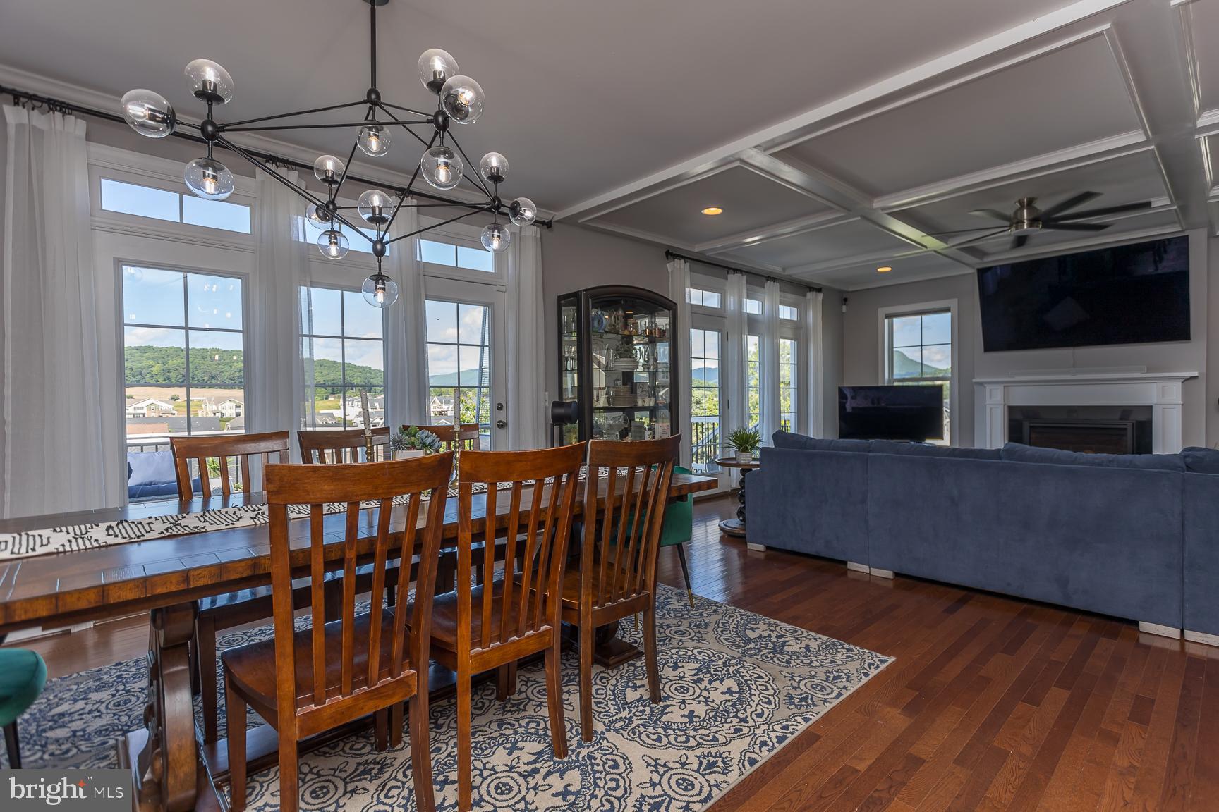 PRESTON LAKE - Residential