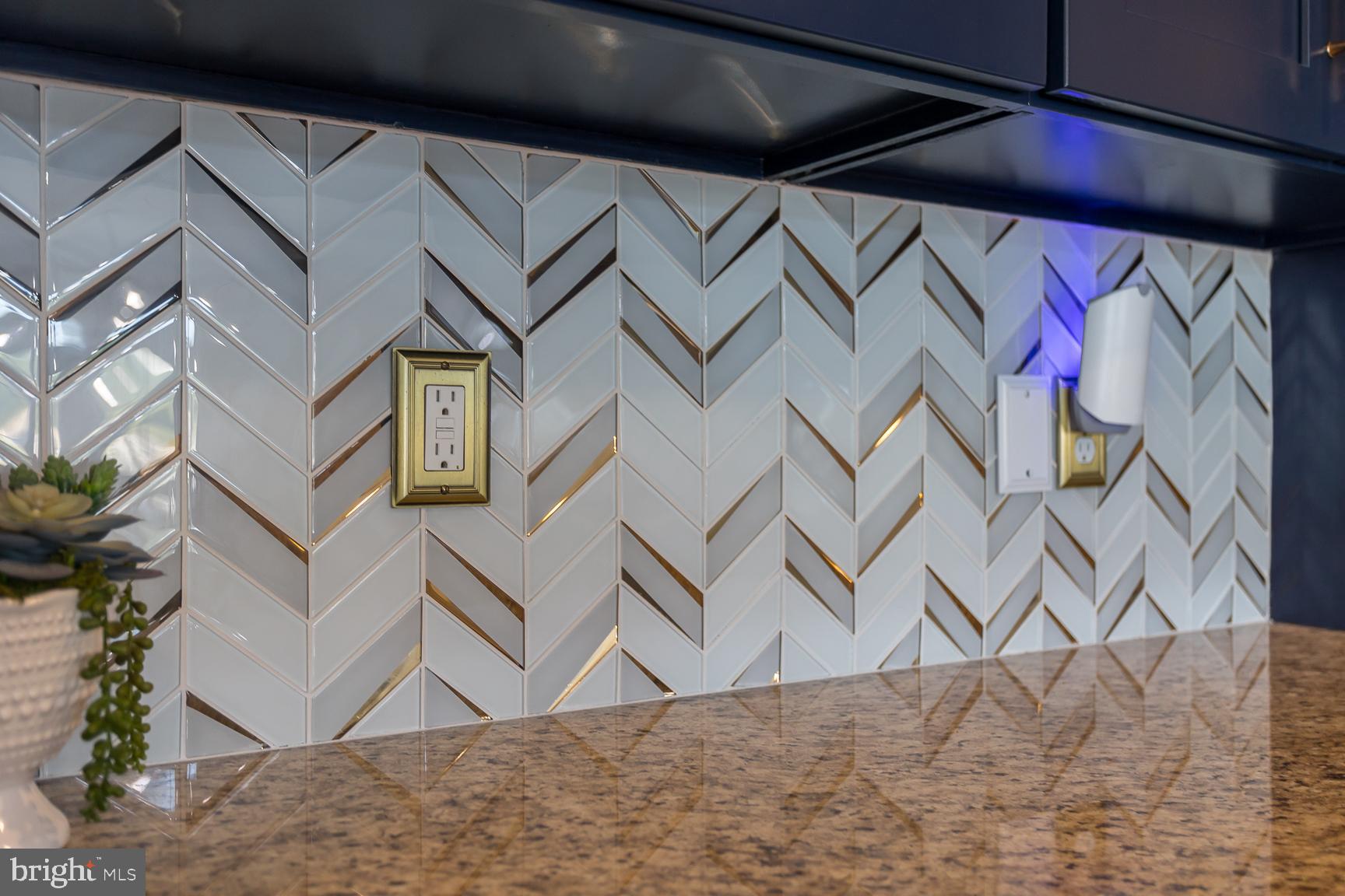 PRESTON LAKE - Residential