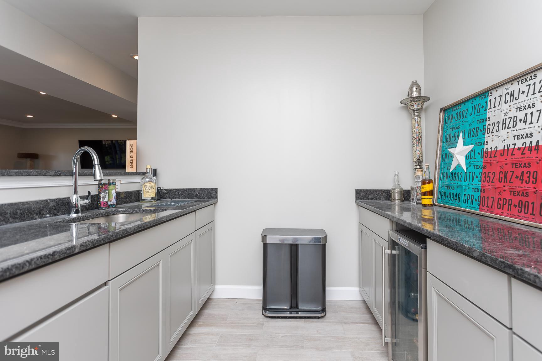 PRESTON LAKE - Residential